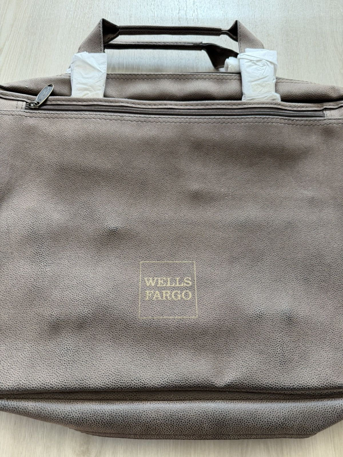 Vintage New Vintage Wells Fargo Faux Suede Distressed Messenger Size ONE SIZE - 2 Thumbnail