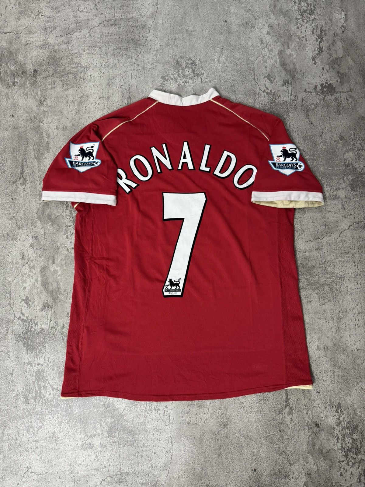 Nike NIKE 2006-2007 MANCHESTER UNITED HOME JERSEY Size US M / EU 48-50 / 2 - 5 Thumbnail
