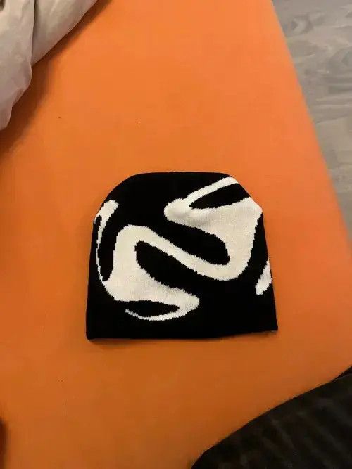 VIBE Art Bennie Hat Size ONE SIZE - 2 Thumbnail