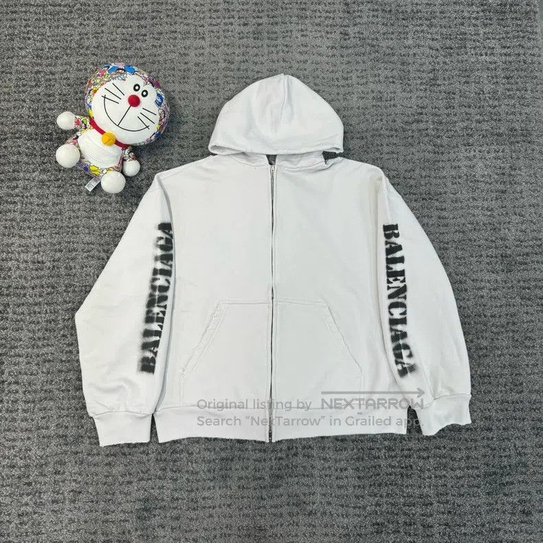 Balenciaga Balenciaga Distressed Destroyed Letter Hoodie Size US S / EU 44-46 / 1 - 1 Thumbnail