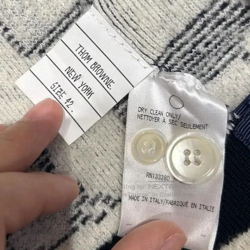 Thom Browne Thom Browne Black Wool-Blend Long Cardigan . Size M / US 6-8 / IT 42-44 - 4 Thumbnail