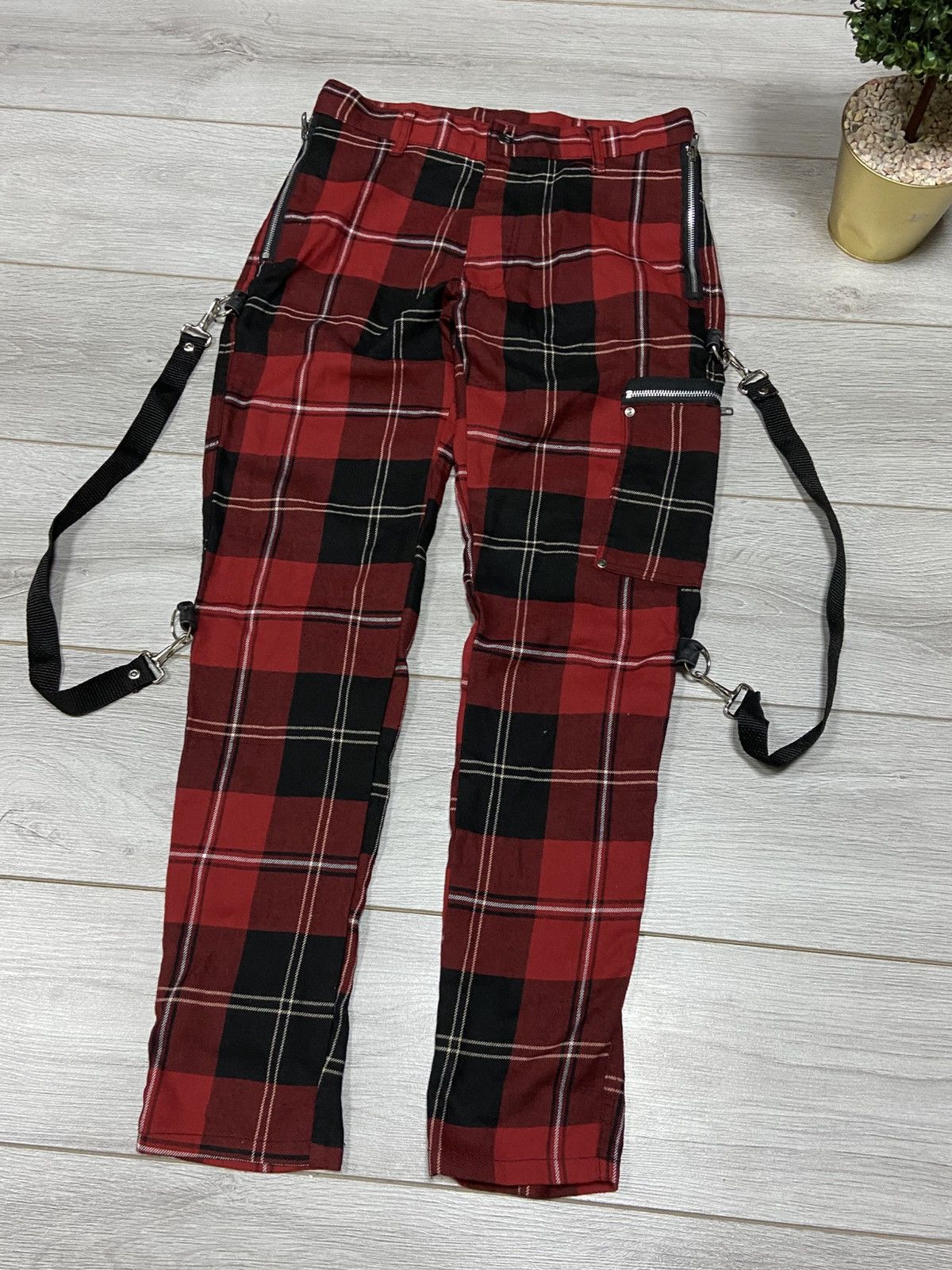 Vintage Vintage Punk Dog pile Pleated pants chaos check up strictly Size US 30 / EU 46 - 2 Thumbnail