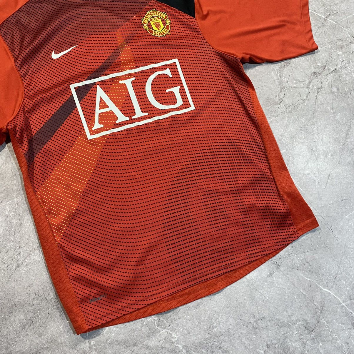 Vintage VINTAGE NIKE MANCHESTER UNITED TEE AIG SOCCER JERSEY 00s Size US S / EU 44-46 / 1 - 5 Thumbnail