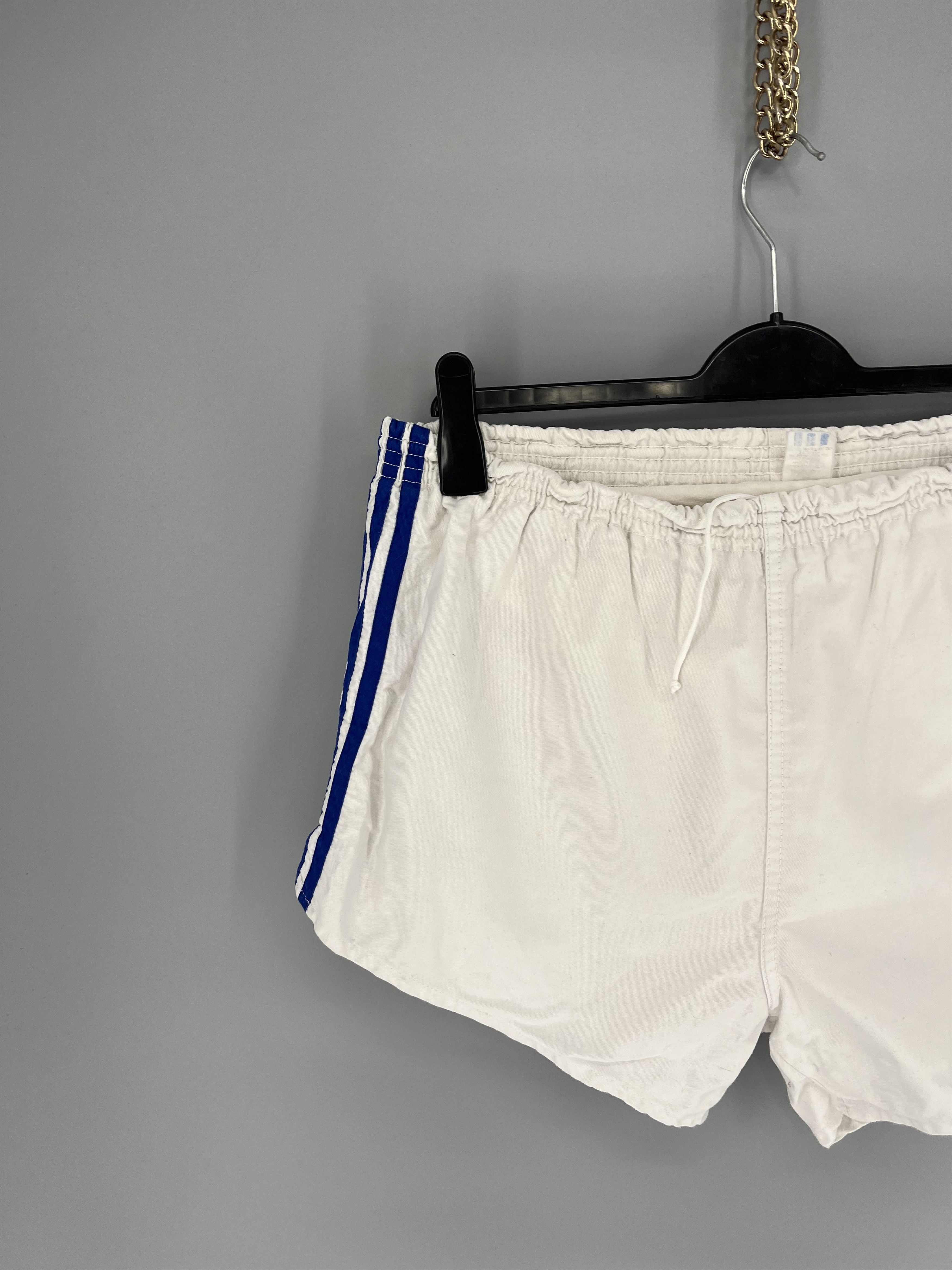 Adidas 90s Vintage Adidas Black Nylon Mini Logo Shorts Travis Style Size US 34 / EU 50 - 4 Thumbnail