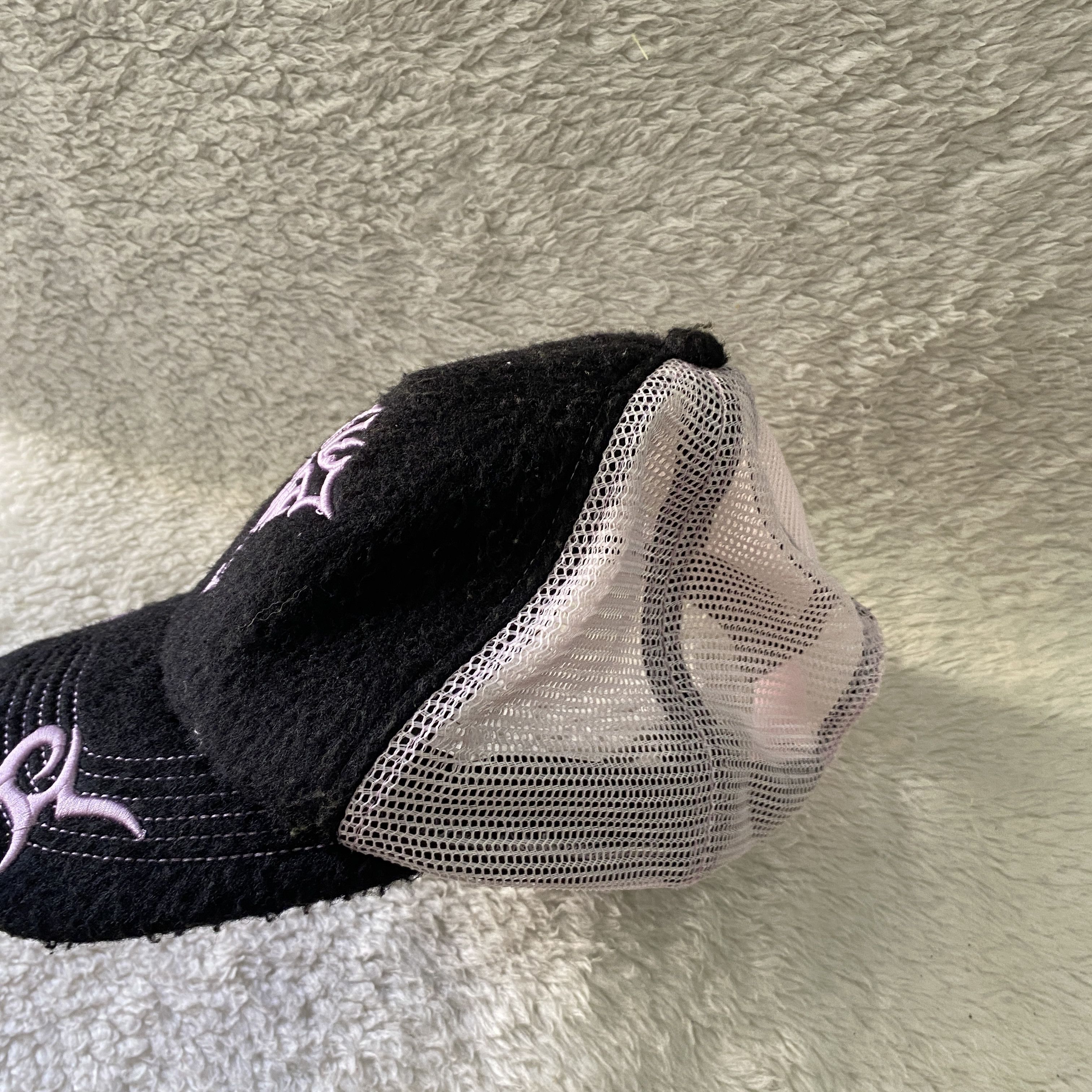 Other Urban Outfitters Embroidered Cross Snapback Trucker Hat Size ONE SIZE - 6 Thumbnail