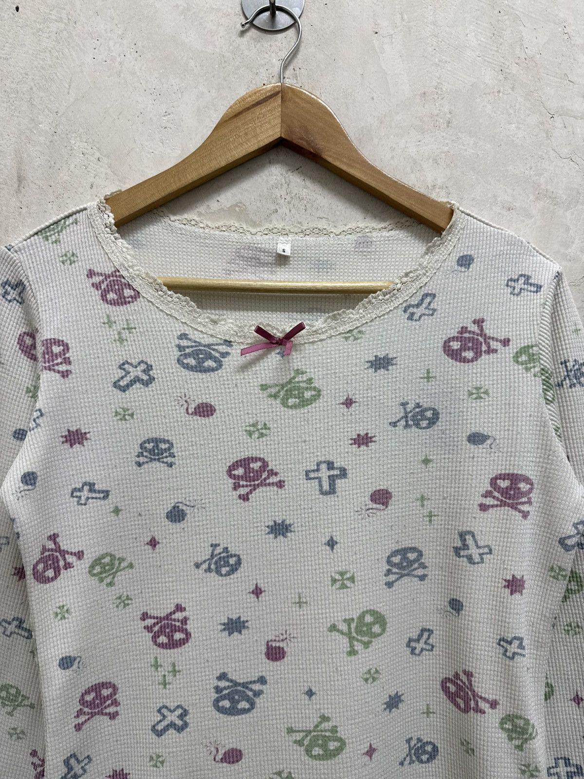 Hysteric Glamour Y2K Skull Cross Bones hystericglamour style Waffle Crop Top Size XS / US 0-2 / IT 36-38 - 2 Thumbnail