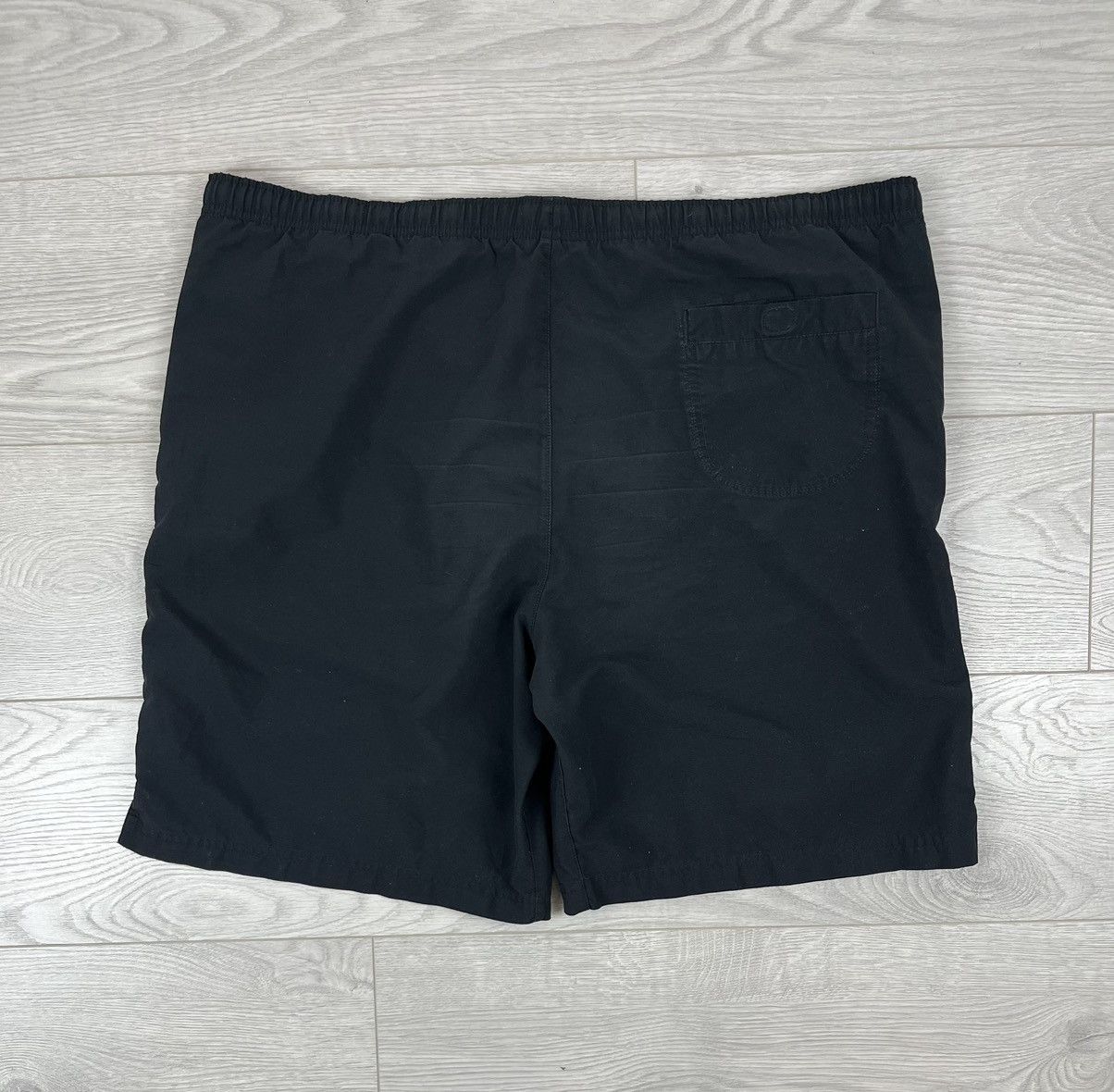 Nike × Vintage Nike Vintage 00s Black Swoosh Nylon Shorts Size US 38 / EU 54 - 8 Thumbnail