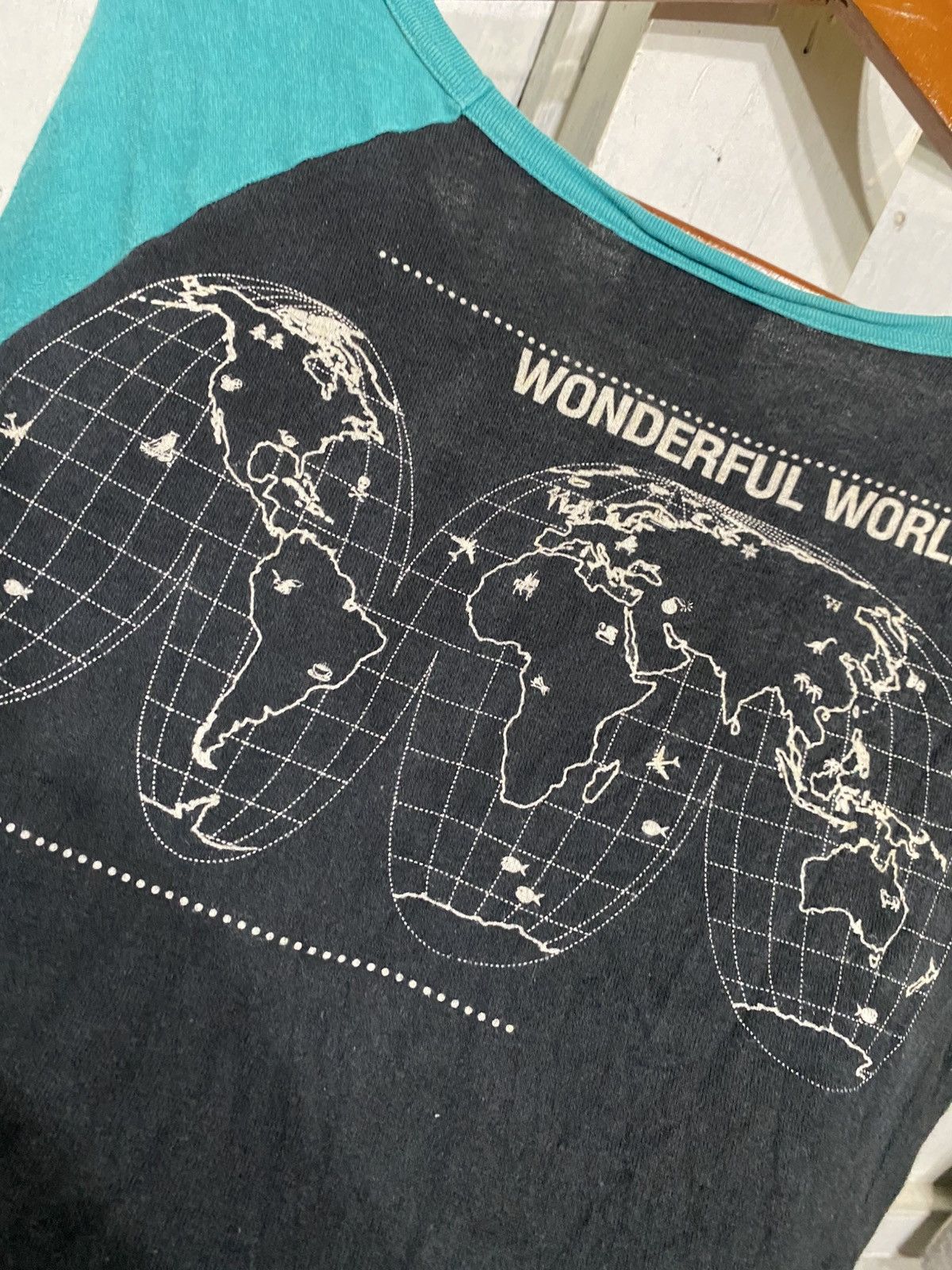 Hysteric Glamour × Japanese Brand × Vintage Vintage Sly Around The World 70's Raglan Tshirt Size S / US 4 / IT 40 - 6 Thumbnail