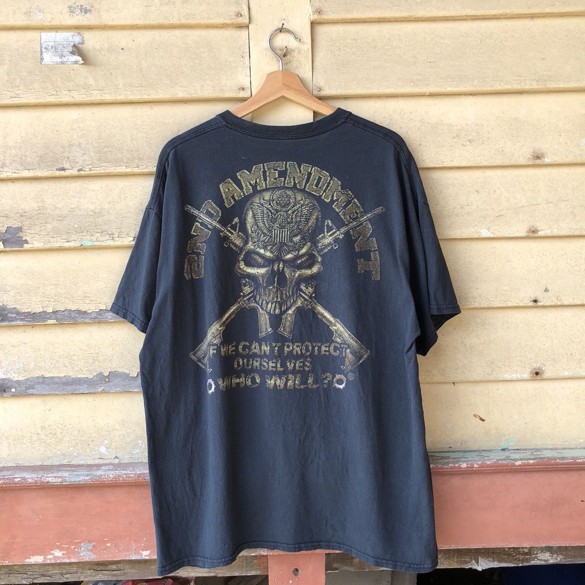 🔥Distressed🔥 Vintage y2k 2ND AMENDMENT Sunfaded Tshirt