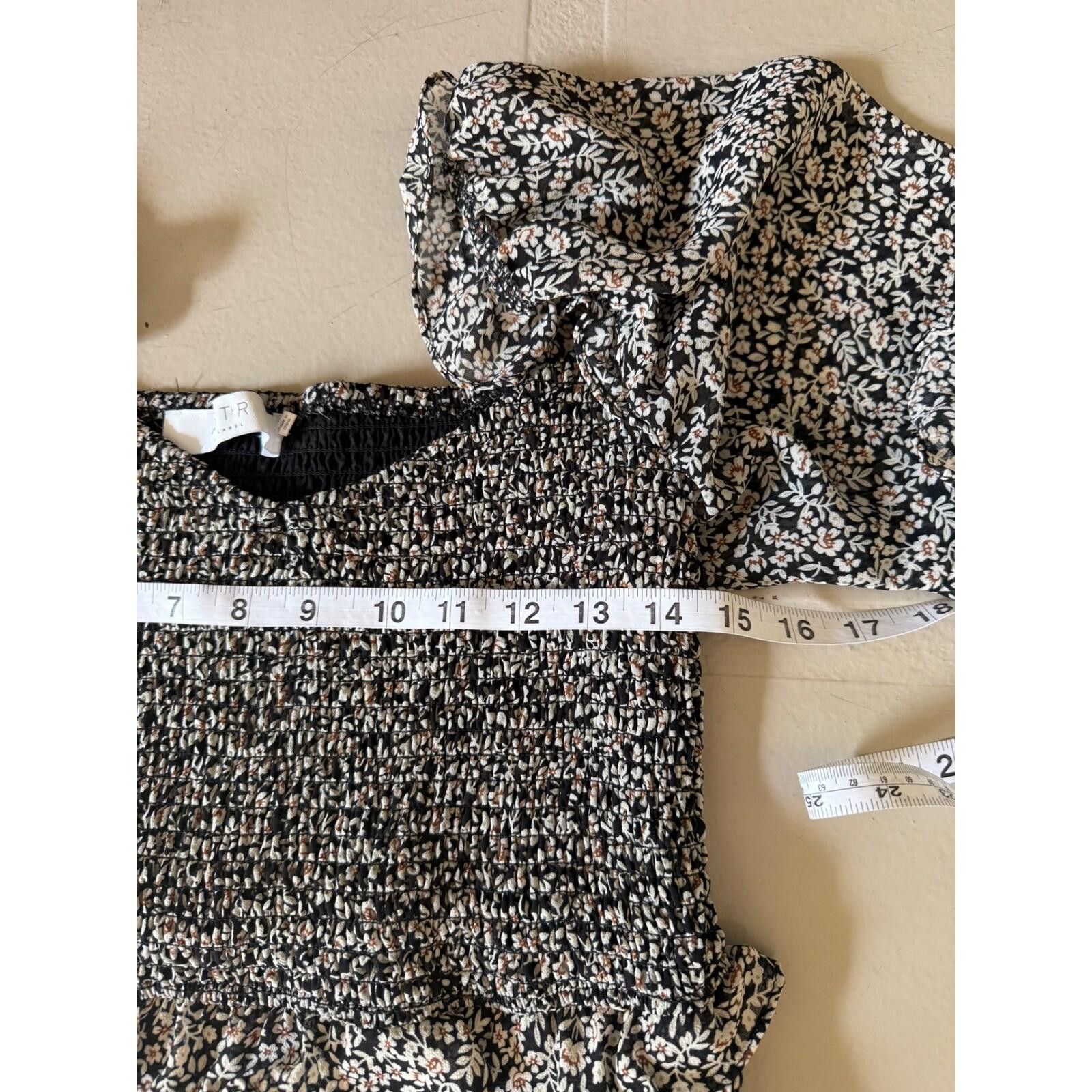Other ASTR The Label Black Floral Smocked Sweetheart Blouse L Size L / US 10 / IT 46 - 5 Thumbnail