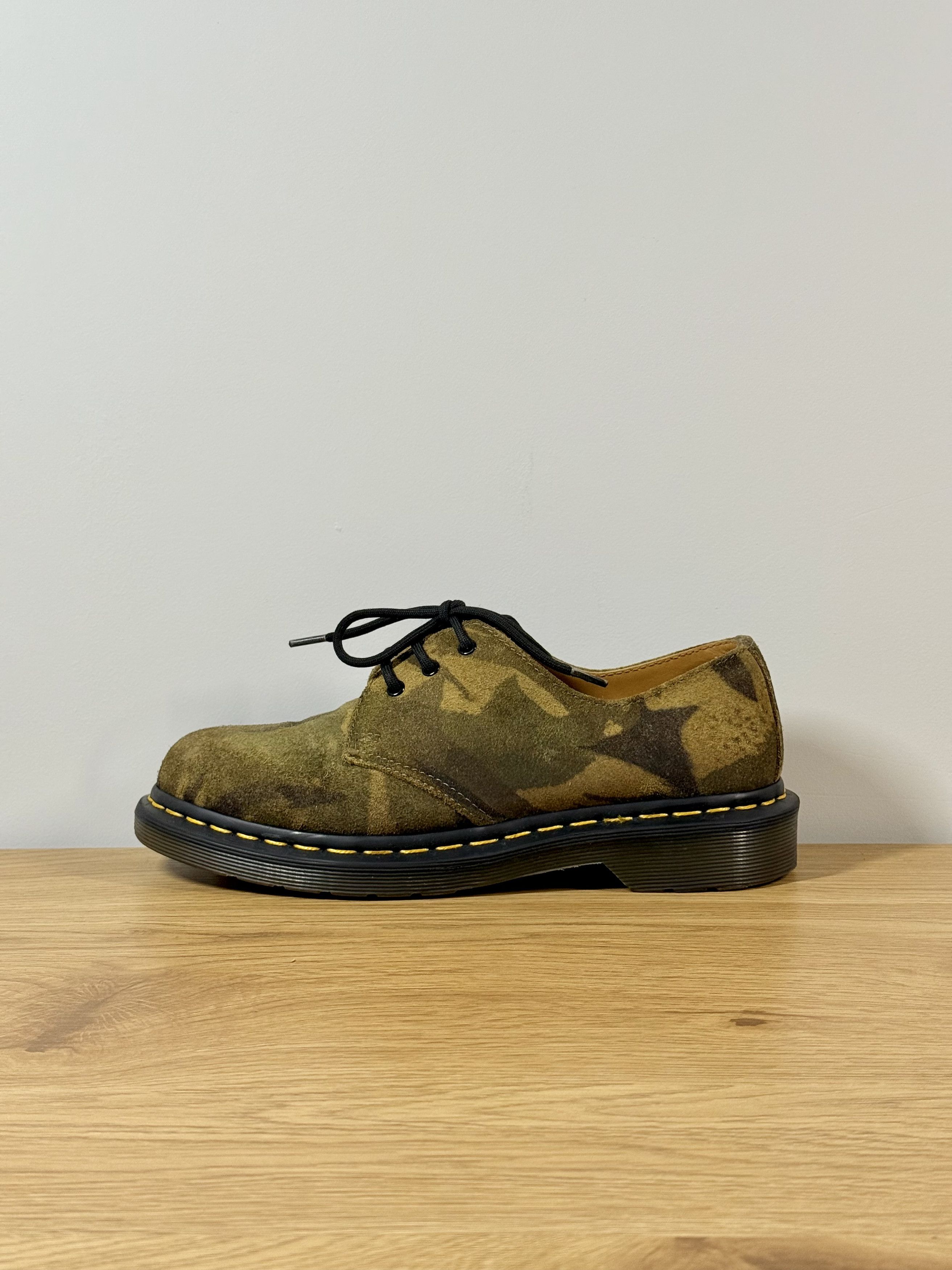 Dr. Martens Women's Rare Dr. Martens Suede Camo Oxford Derby Shoes US7 Size US 7 / IT 37 - 4 Thumbnail