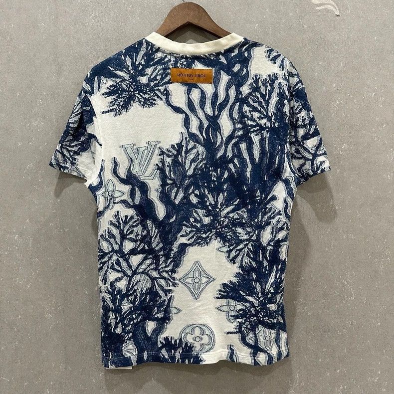 Louis Vuitton louis vuitton coral ink short sleeve shirt Size US S / EU 44-46 / 1 - 8 Thumbnail