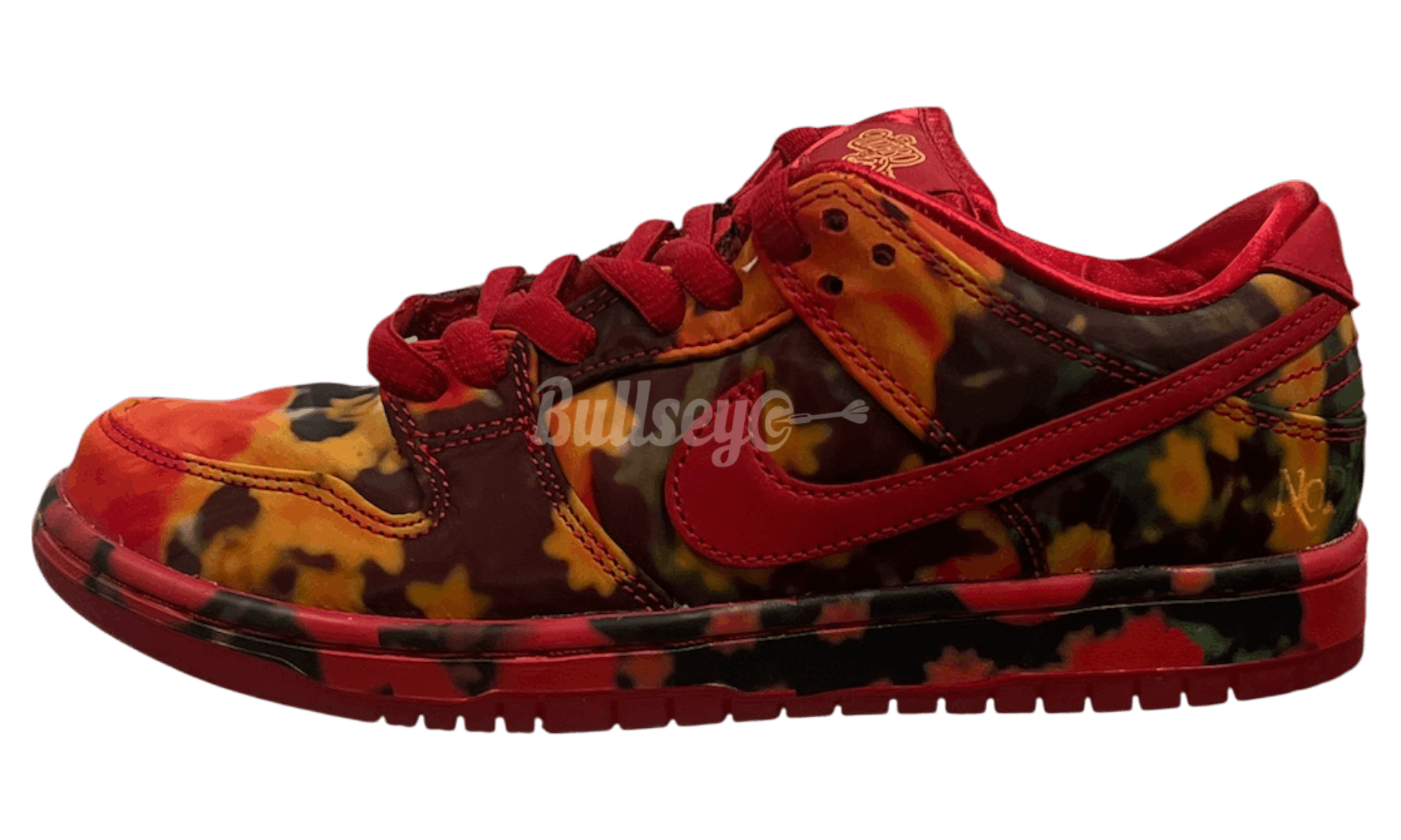 Nike SB Dunk Low The Wizard of Oz Poppy Field (PreOwned) (No Box) Size US 6 / EU 39 - 1 Thumbnail