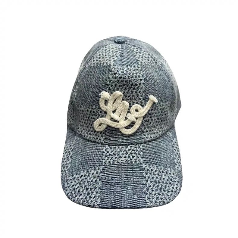 Louis Vuitton Louis Vuitton Checkerboard embroidered cap signed by the Ph Size ONE SIZE - 1 Thumbnail