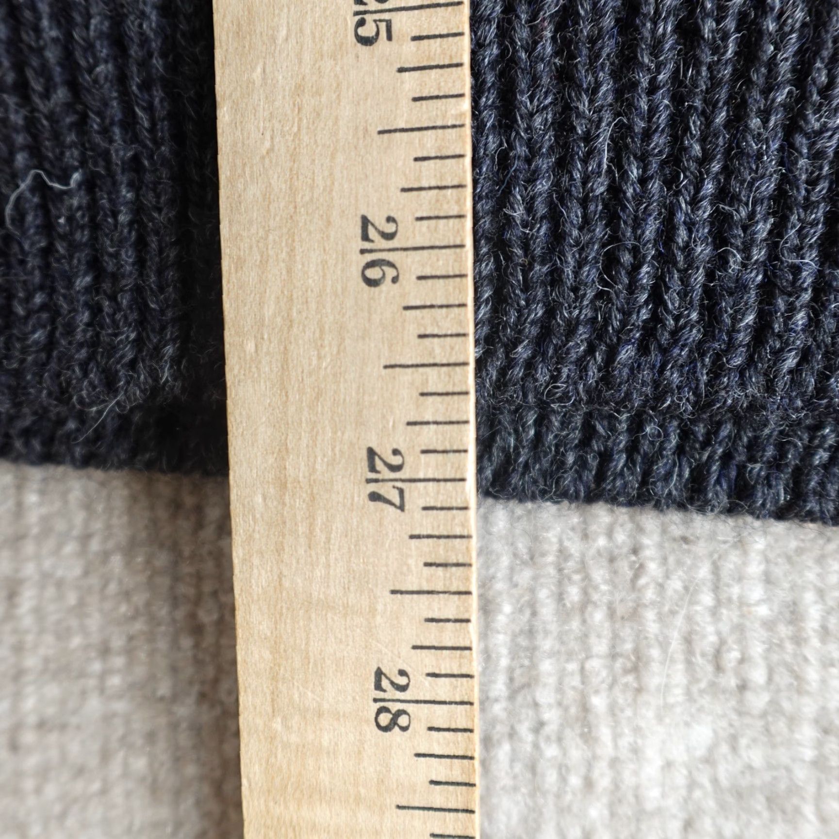 Vintage Glencree Sweater L Gray Charcoal Wool Knit Crew Neck Fisherman Cable Heavyweight Pullover Mens Size US L / EU 52-54 / 3 - 5 Thumbnail