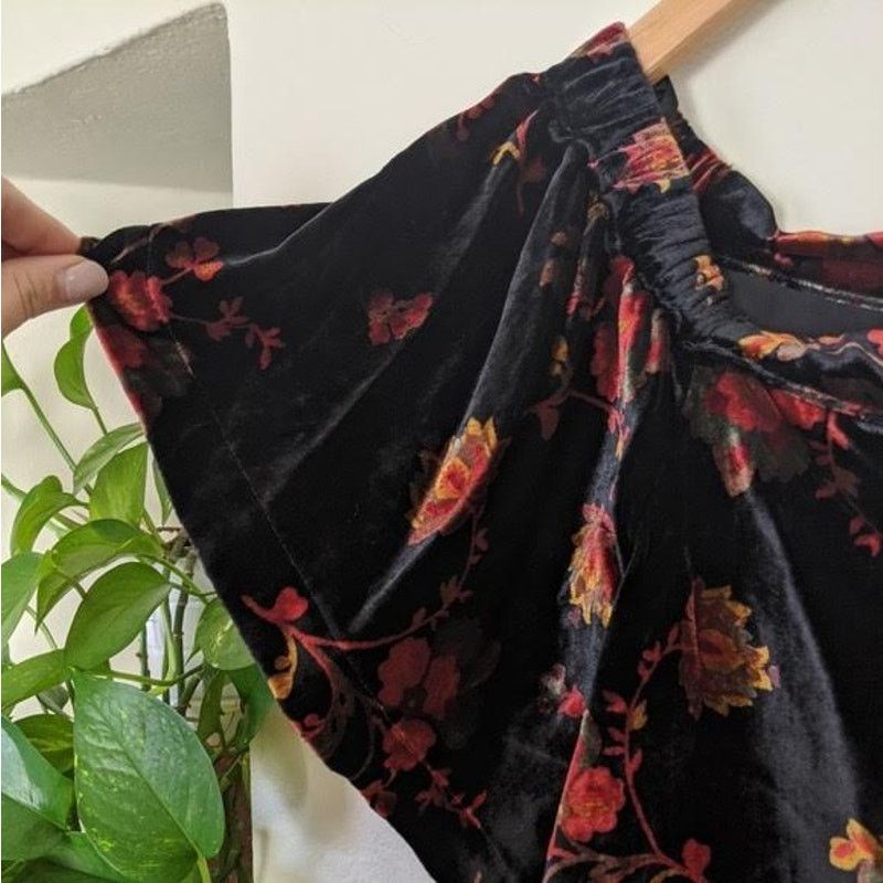Ann Taylor LOFT | Floral Velvet Off The Shoulder Top | Small Size S / US 4 / IT 40 - 5 Thumbnail