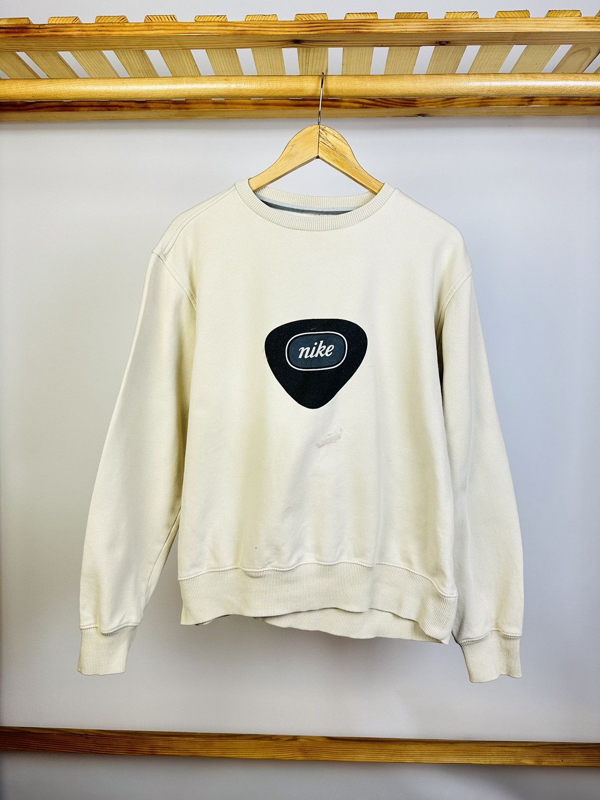 nike retro logo sweatshirt