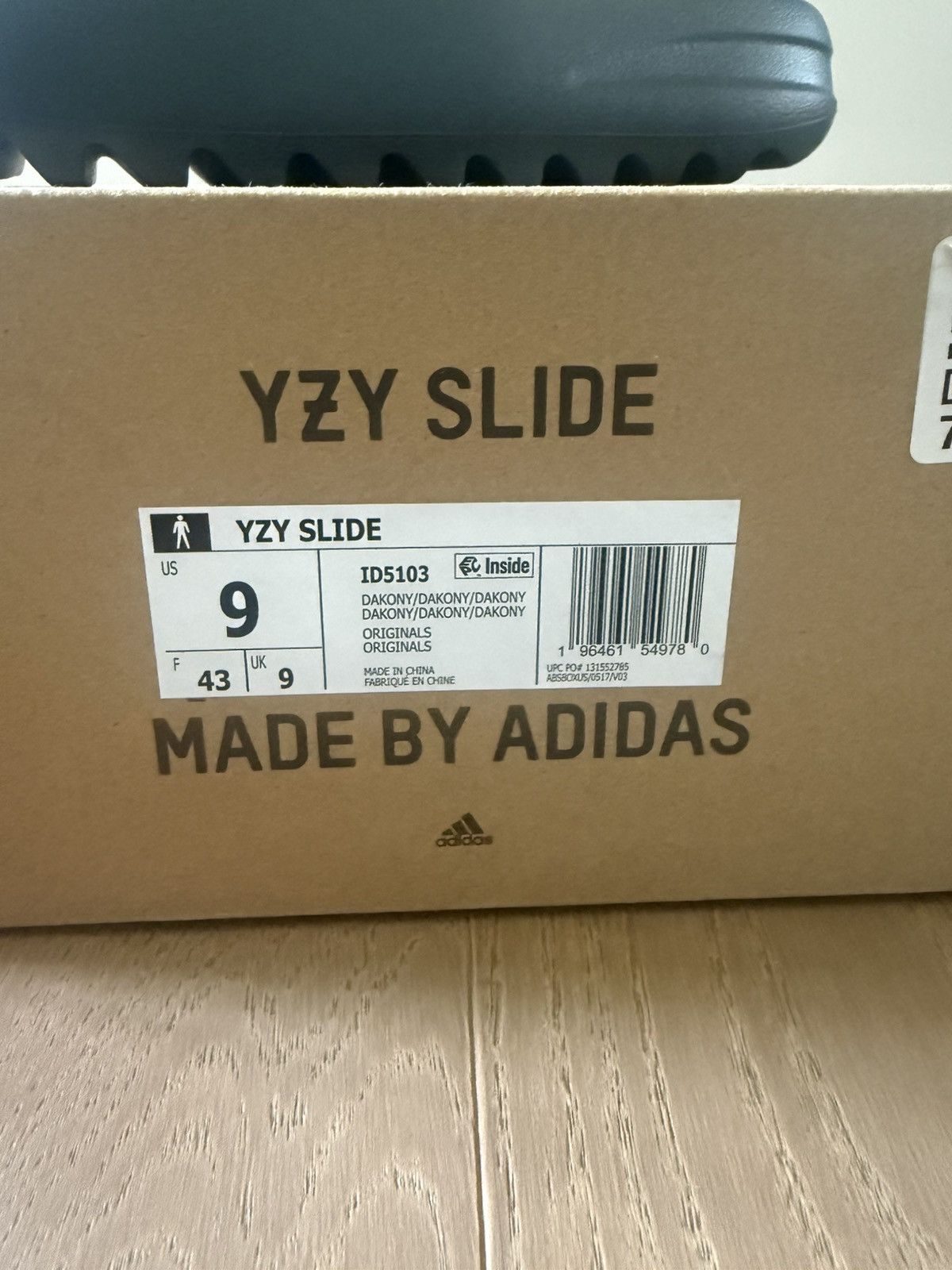 Yeezy Adidas Yeezy Slide Dark Onyx Size 9 Men’s NEW Size US 9 / EU 42 - 9 Thumbnail