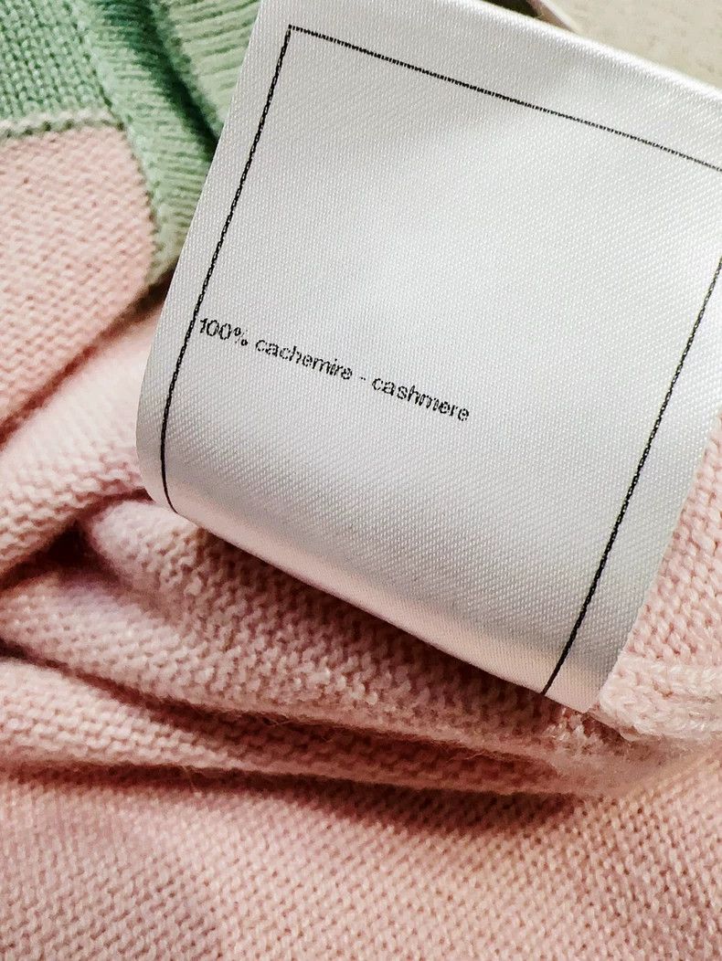 Chanel Chanel 24C pink with green edge four-pocket knitted cardig Size XS / US 0-2 / IT 36-38 - 8 Thumbnail