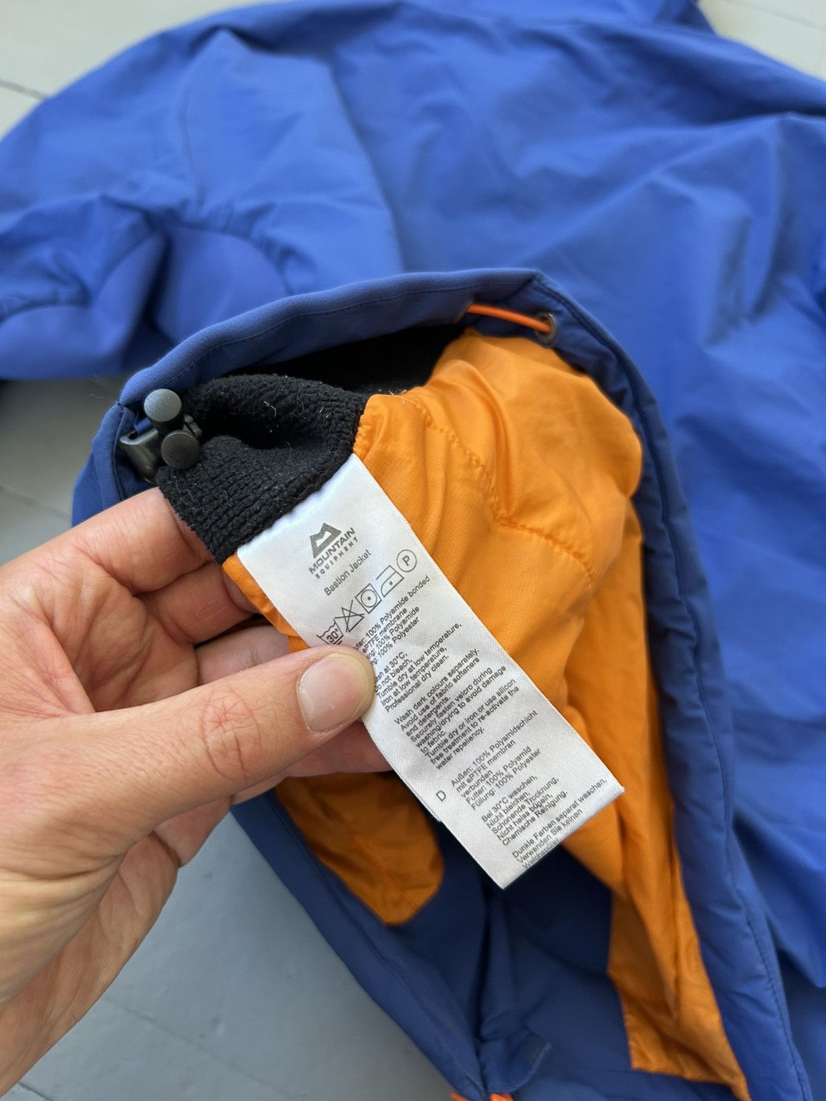Mountain Equipment Company Mountain Equipment jacket with hood outdoor Size US L / EU 52-54 / 3 - 8 Thumbnail
