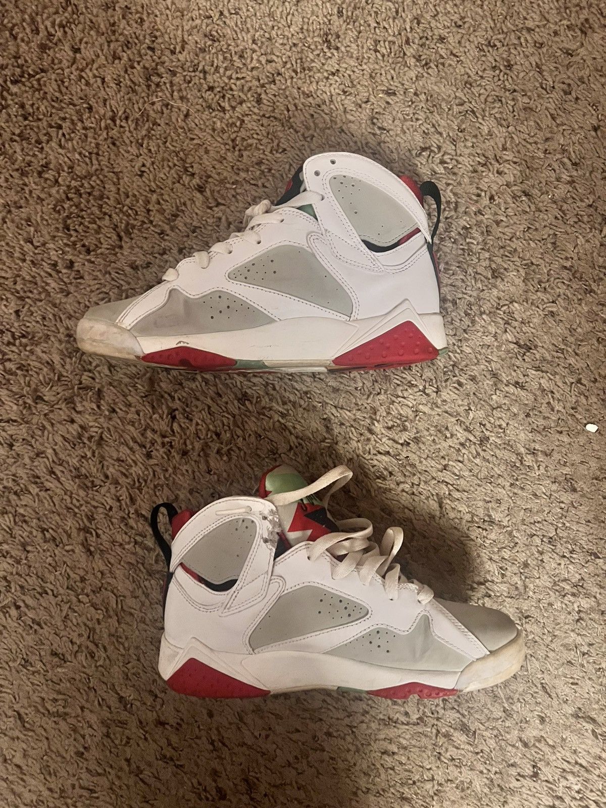 Jordan Brand × Nike Jordan 7 Retro Hare (2015) (GS) Size US 5.5 / EU 38 - 2 Thumbnail