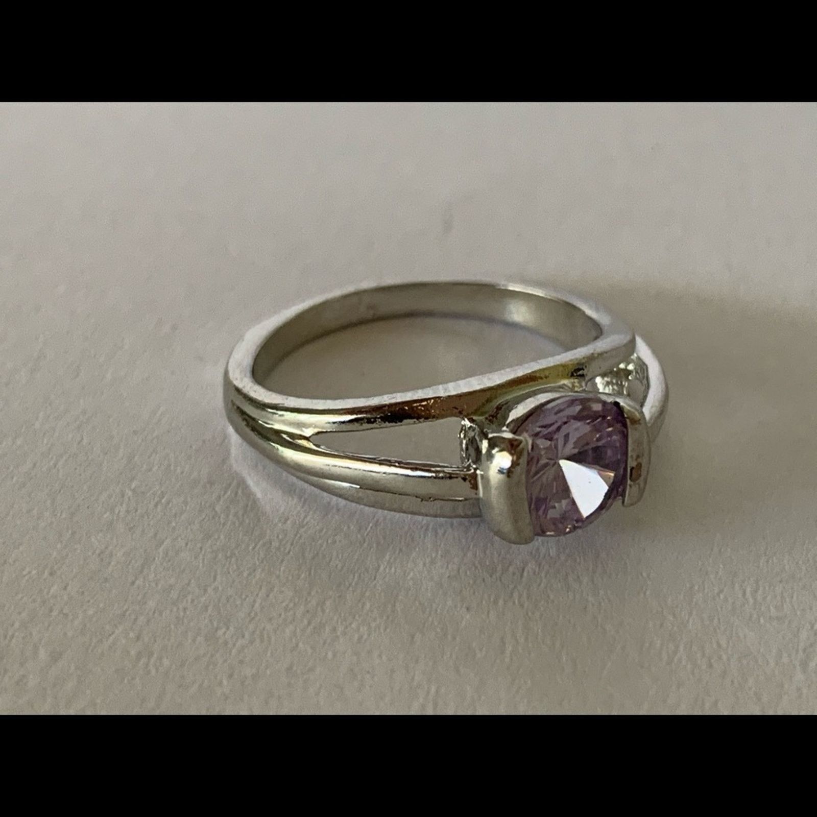 Other Amethyst Solitaire Light Purple Silver Ring Size 6 NEW Size ONE SIZE - 6 Thumbnail