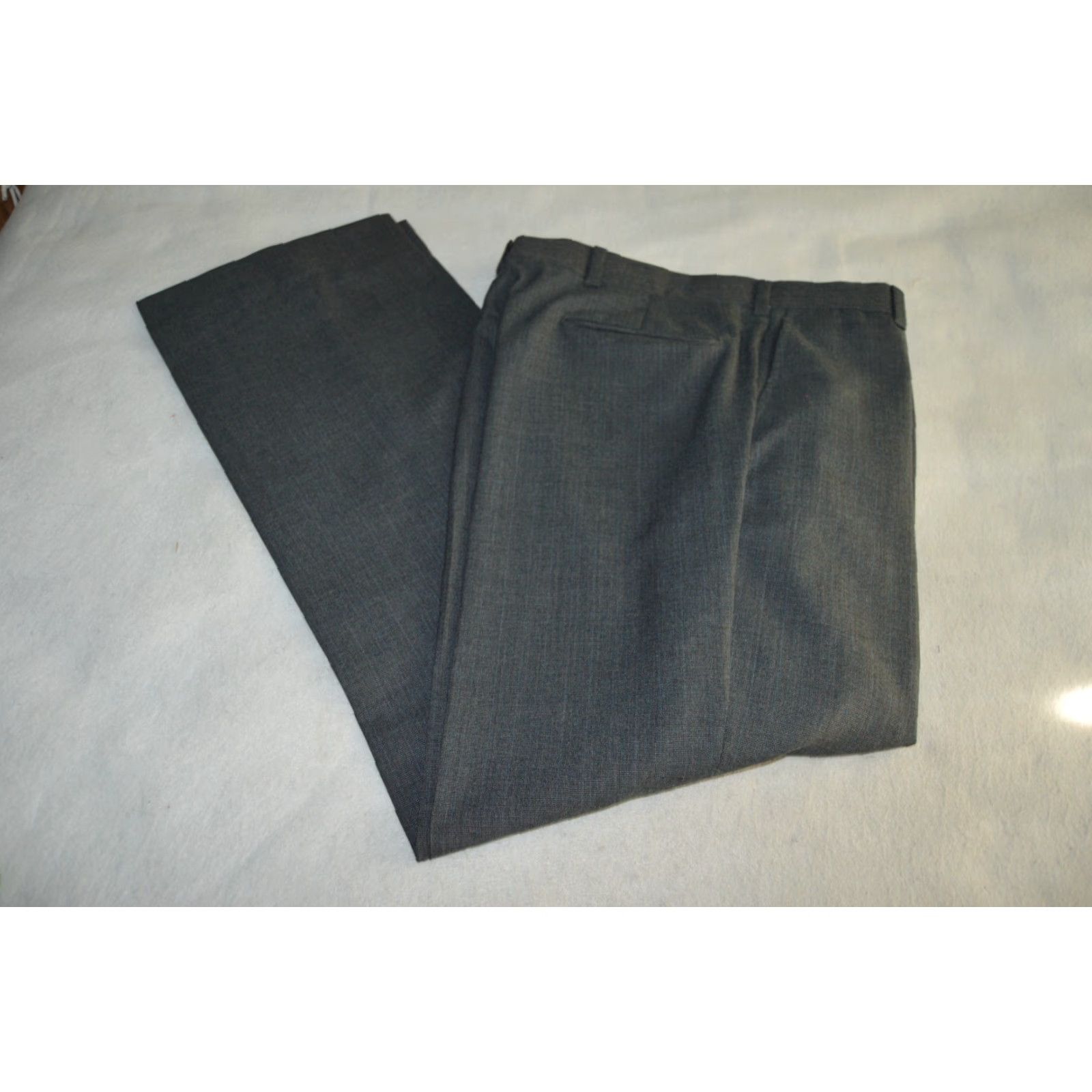 Vintage Kuppenheimer Men's Suit Dark Gray 40R Wool Two-Button Single-Breasted 3 Piece Regular Mens US Size 44R - 6 Thumbnail