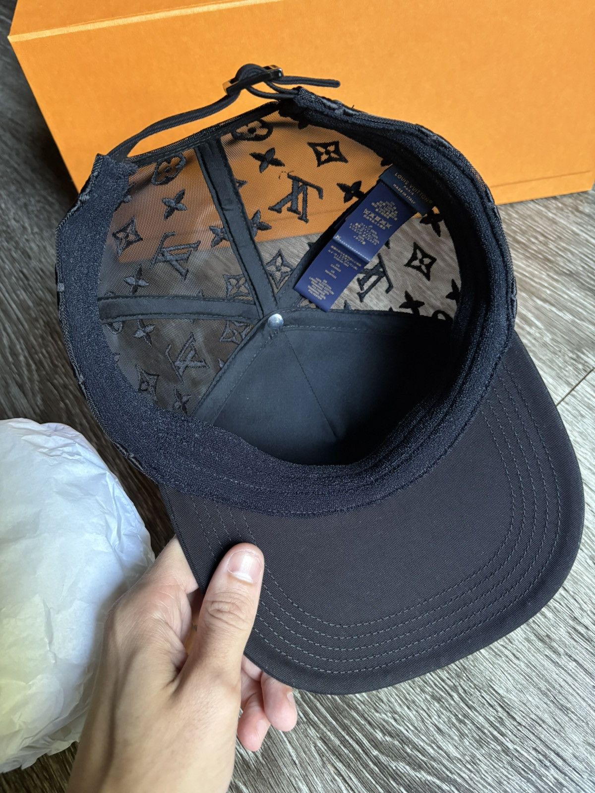 Louis Vuitton × Tyler The Creator Louis Vuitton x Tyler the Creator Mesh Signature Hat Black Size ONE SIZE - 8 Thumbnail