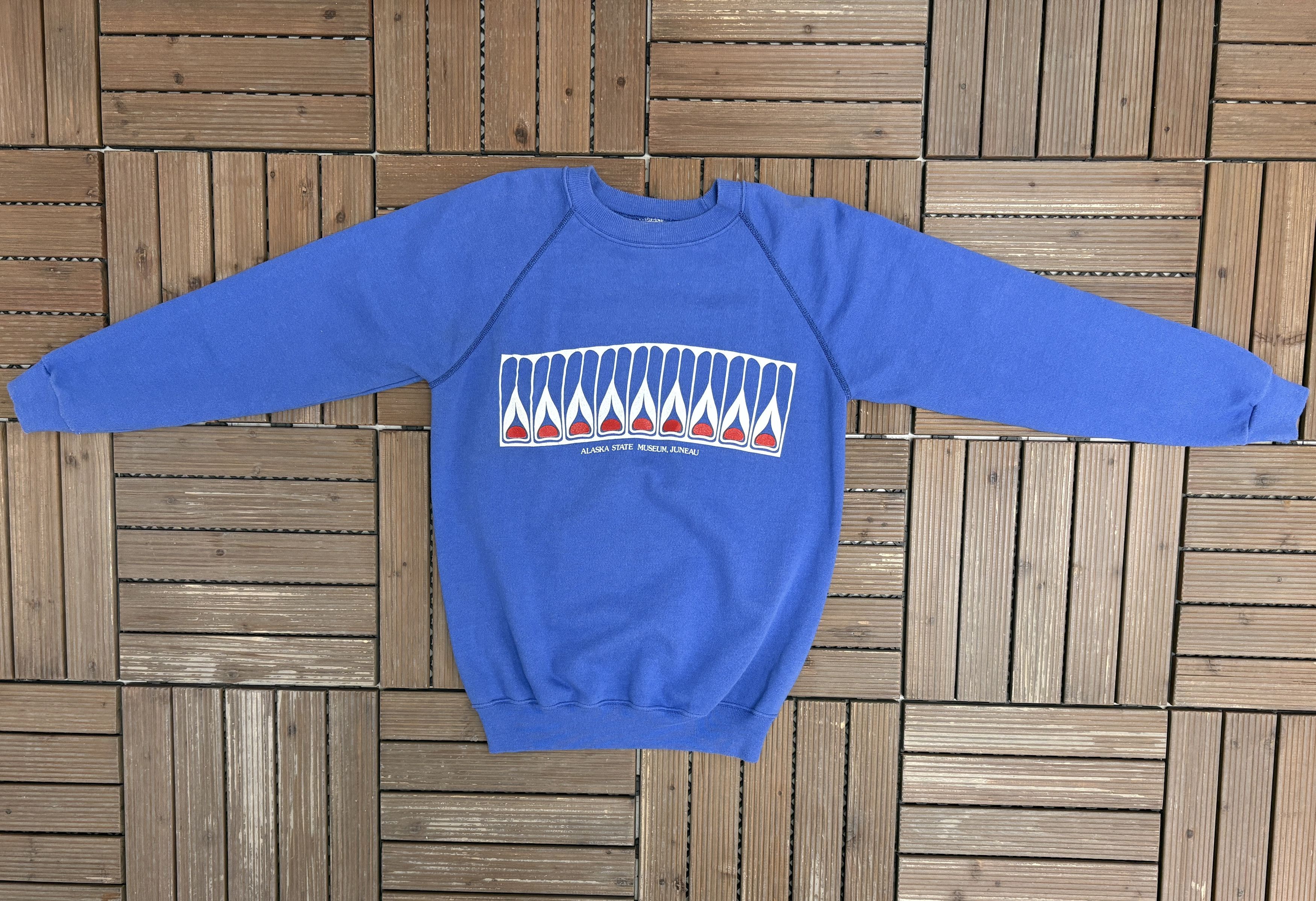 Vintage Alaska State Museum Vintage Blue Crewneck Sweater Size US M / EU 48-50 / 2 - 5 Thumbnail