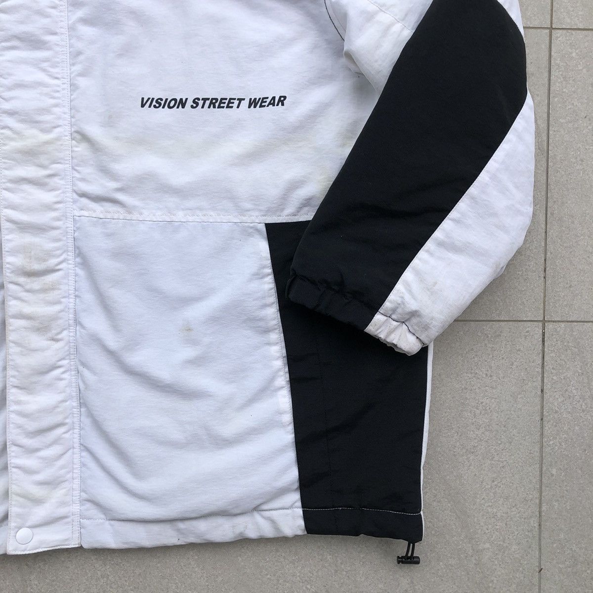Vision Streetwear Vision Street Wear White Black Light Puffer Hoodie Jacket Size US XXL / EU 58 / 5 - 7 Thumbnail