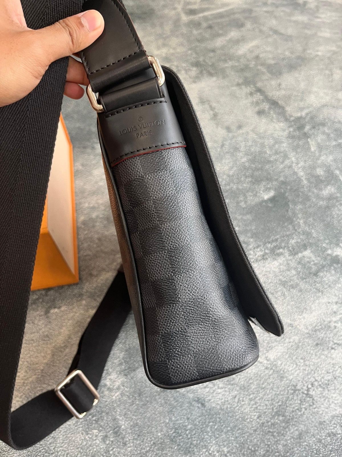 Louis Vuitton Louis vuitton damier limited edition Size 26 - 7 Thumbnail