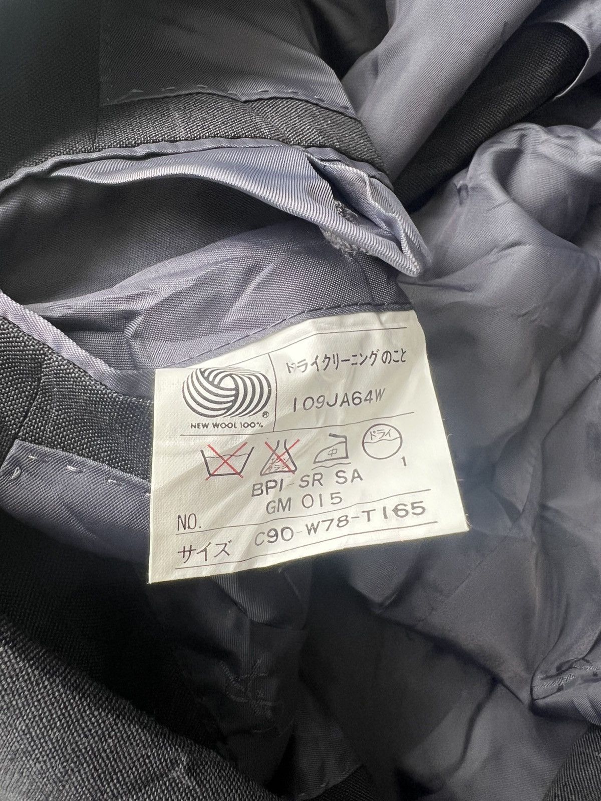 Yves Saint Laurent 1990s Yves Saint Lauren Pinstripe Black Casual/Formal Blazer Size US M / EU 48-50 / 2 - 7 Thumbnail