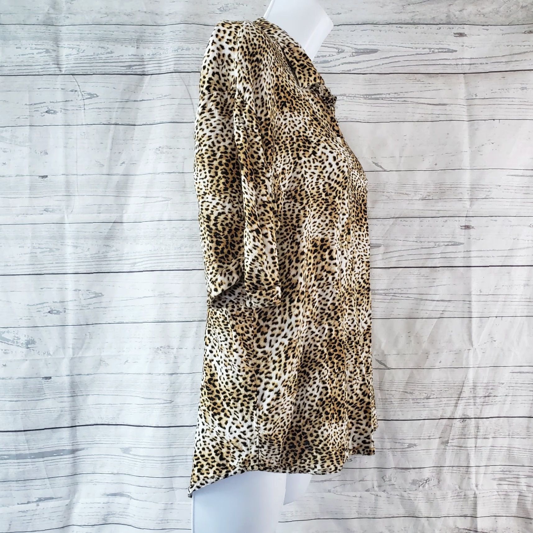 Vintage Amuse Society Womens Button Front Top Sz Small Black Brown Animal Print Viscose Shirt Women S Black Animal Print Blouse 90s Style Mens Womens Girls Size S / US 4 / IT 40 - 3 Thumbnail