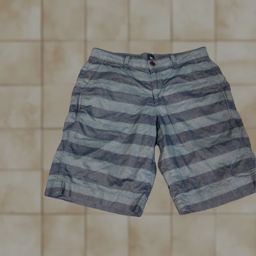 Gap Gap Mens Shorts 30 Blue Chino Casual Regular 6in Inseam Cotton Logo Knit Size US 30 / EU 46 - 1 Thumbnail