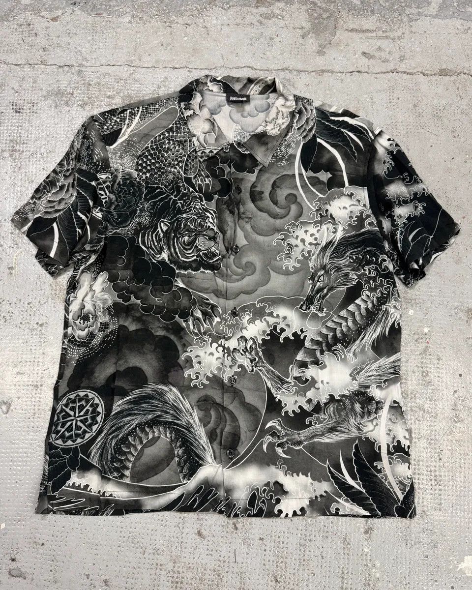 Just Cavalli SS2018 Cavalli Tiger Fantasia Black & White Shirt Size US M / EU 48-50 / 2 - 1 Thumbnail