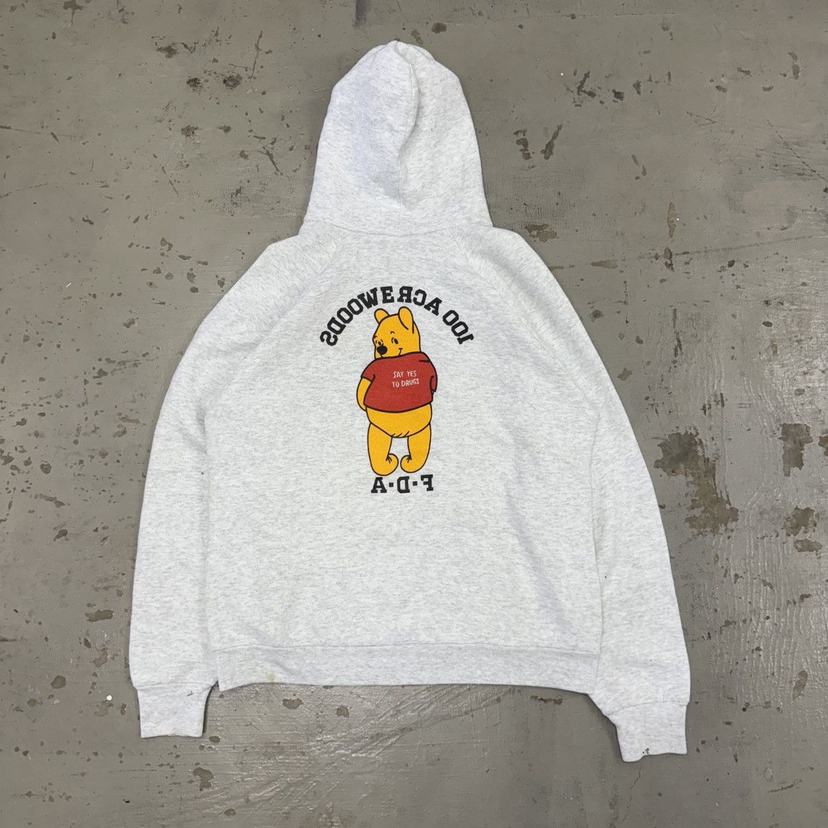 Disney × Fruit Of The Loom × Vintage Vintage 90’s Winnie The Pooh FDA Say No/Yes To Drugs Size US L / EU 52-54 / 3 - 2 Thumbnail