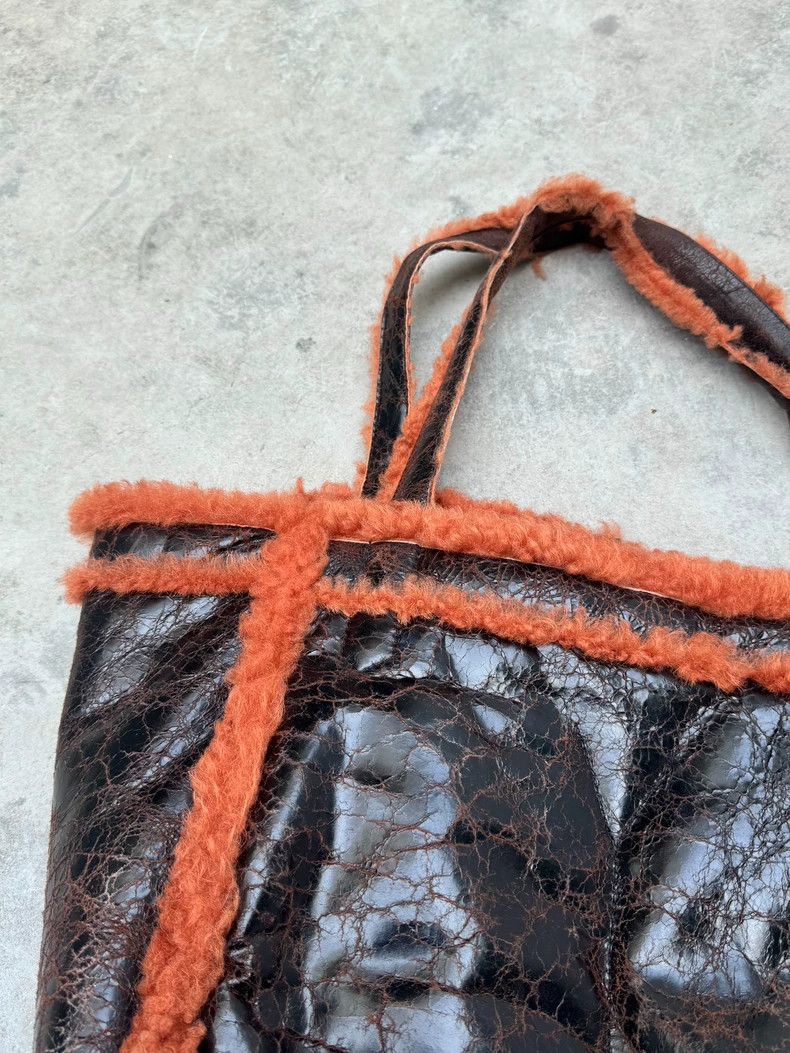 Dries Van Noten Dries Van Noten Plush Burst Pitot bag 2502-Nextarrow Size ONE SIZE - 2 Thumbnail