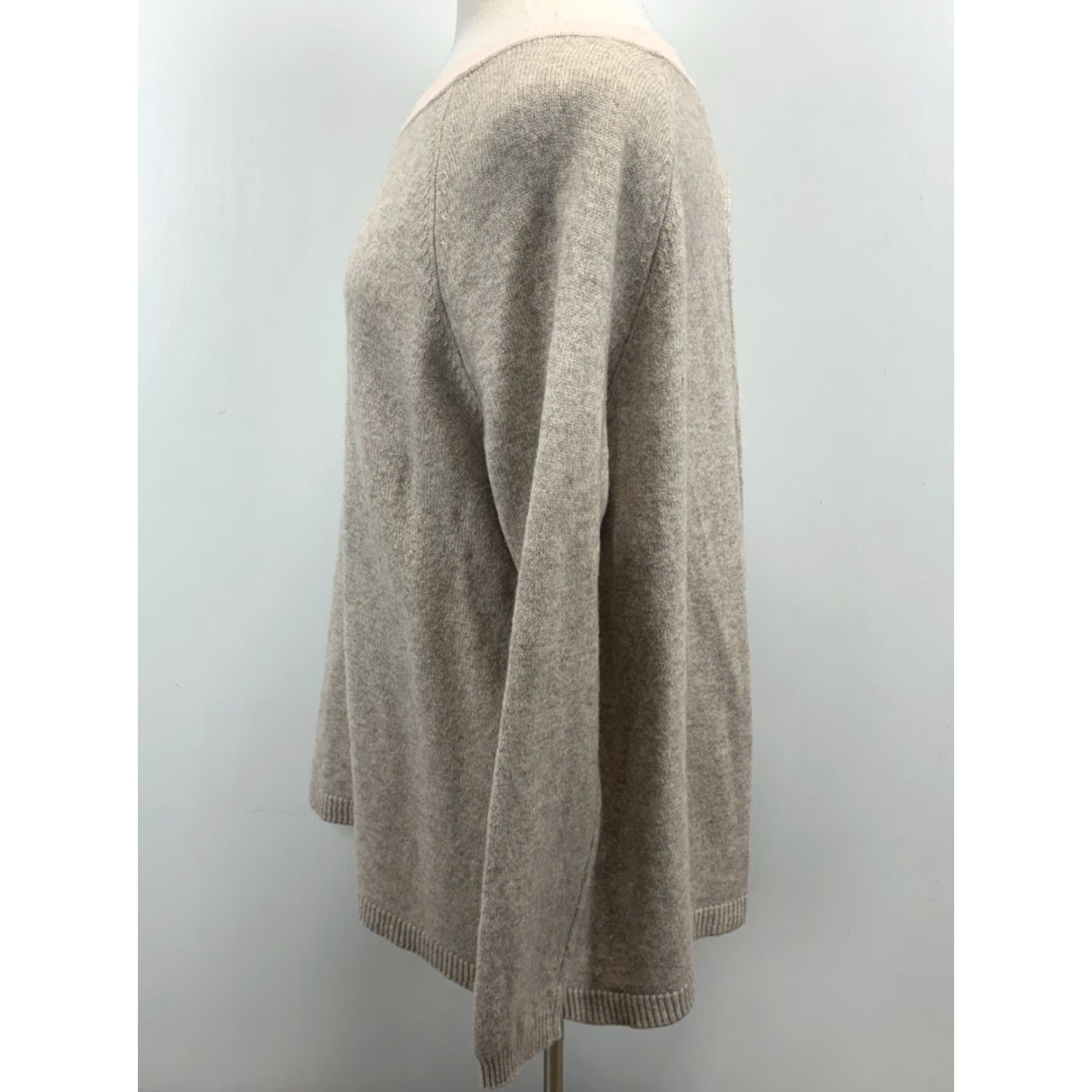 Boden Boden Sweater Womens XL Gray Blush Crew Neck Knit Swing Wool Cashmere Blend Pullover Classic Preppy Shirt? Size XL / US 12-14 / IT 48-50 - 2 Thumbnail