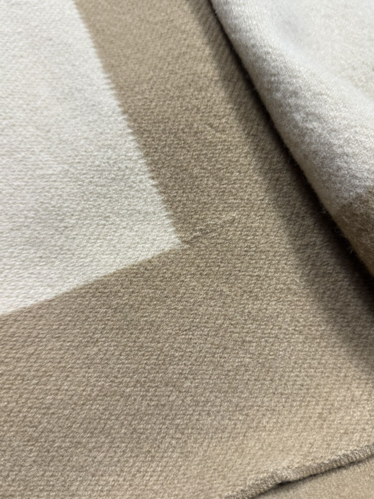 Ralph Lauren Purple Label Ralph Lauren Purple Label Wool–Cashmere Cape Size L / US 10 / IT 46 - 4 Thumbnail