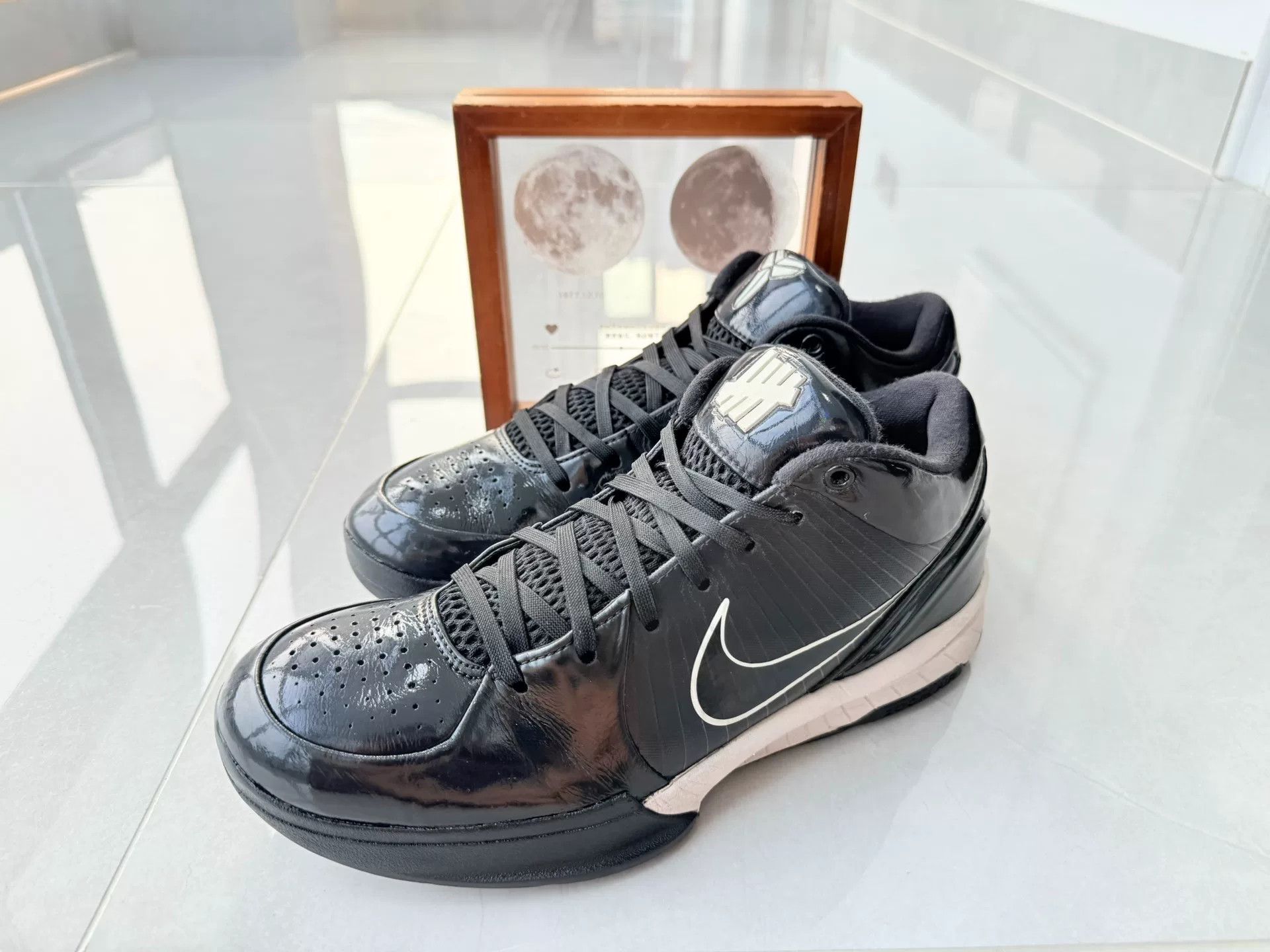 Nike Nike KOBE4 Black Lowtop Sneakers 8 Men Size US 8 / EU 41 - 1 Thumbnail