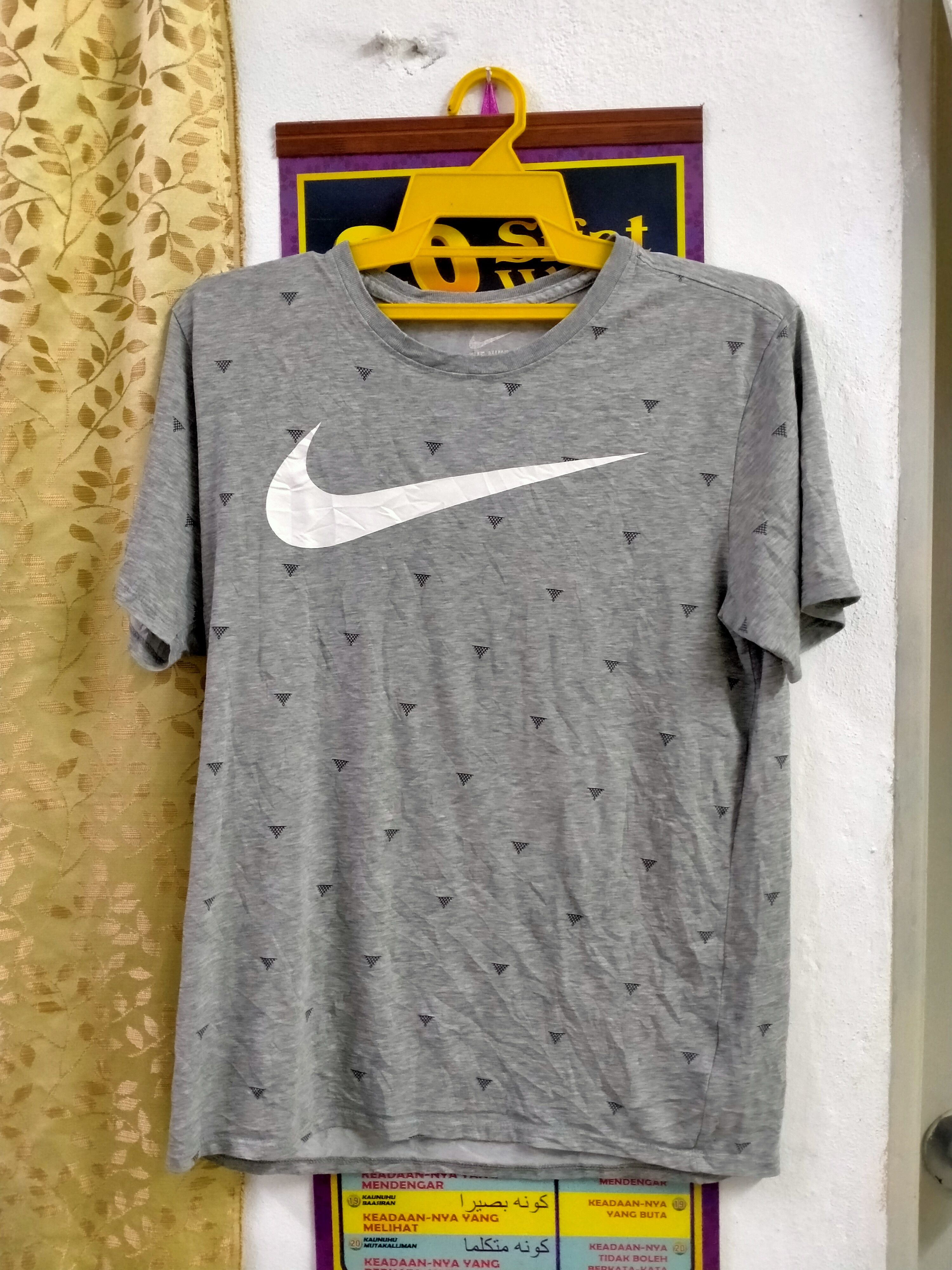Nike Nike full print t-shirt Size US M / EU 48-50 / 2 - 1 Thumbnail