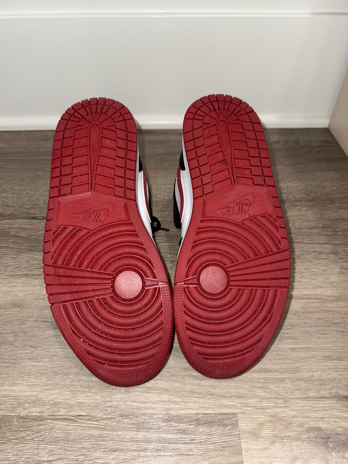 Jordan Brand × Nike Air Jordan 1 Mid Black Gym Red Size US 8 / EU 41 - 5 Thumbnail