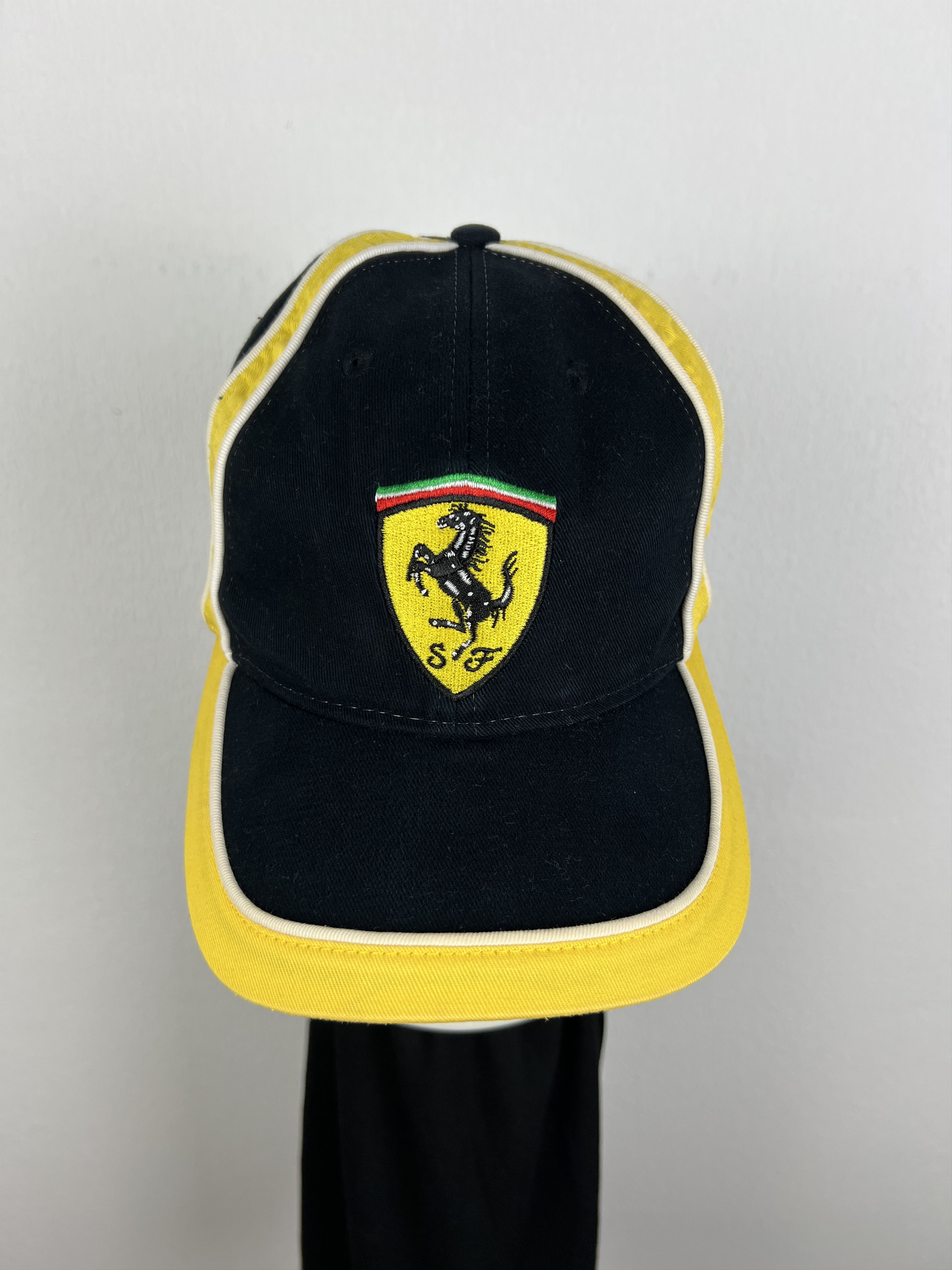 Ferrari Vintage 2000's Ferrari Cap Hat Marlboro Rare Hype Big Logo Size ONE SIZE - 2 Thumbnail