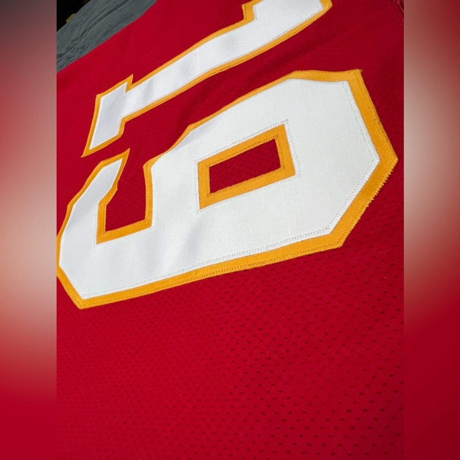 Wilson Wilson Pro Line Authentic #19 JOE MONTANA Chiefs Jersey XL Size US XL / EU 56 / 4 - 12 Thumbnail