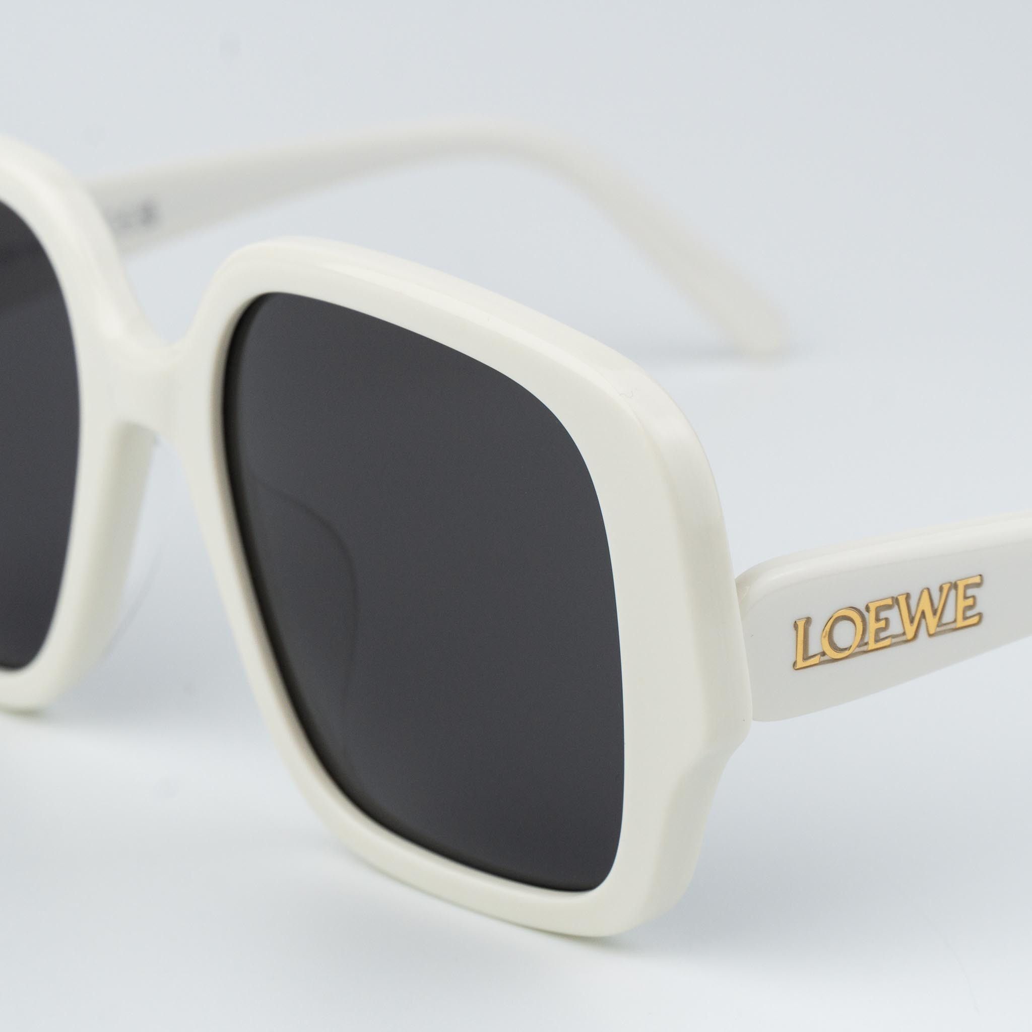 Loewe Loewe Women Sunglasses Square LW40134U 25A NEW AUTHENTIC Size ONE SIZE - 5 Thumbnail