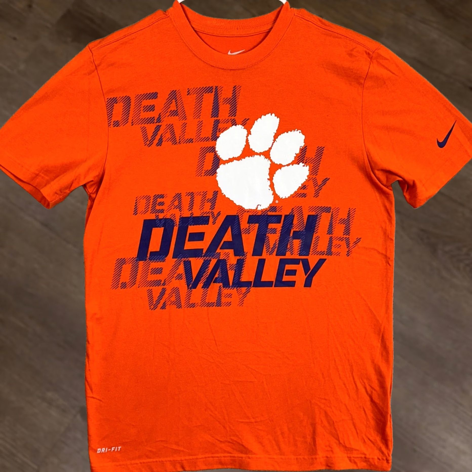 Nike Nike Clemson Tigers Death Valley T-Shirt Short Sleeve Mens Medium Orange Dri Fit Crew Neck Breathing Fabric Shirt Size US M / EU 48-50 / 2 - 1 Thumbnail