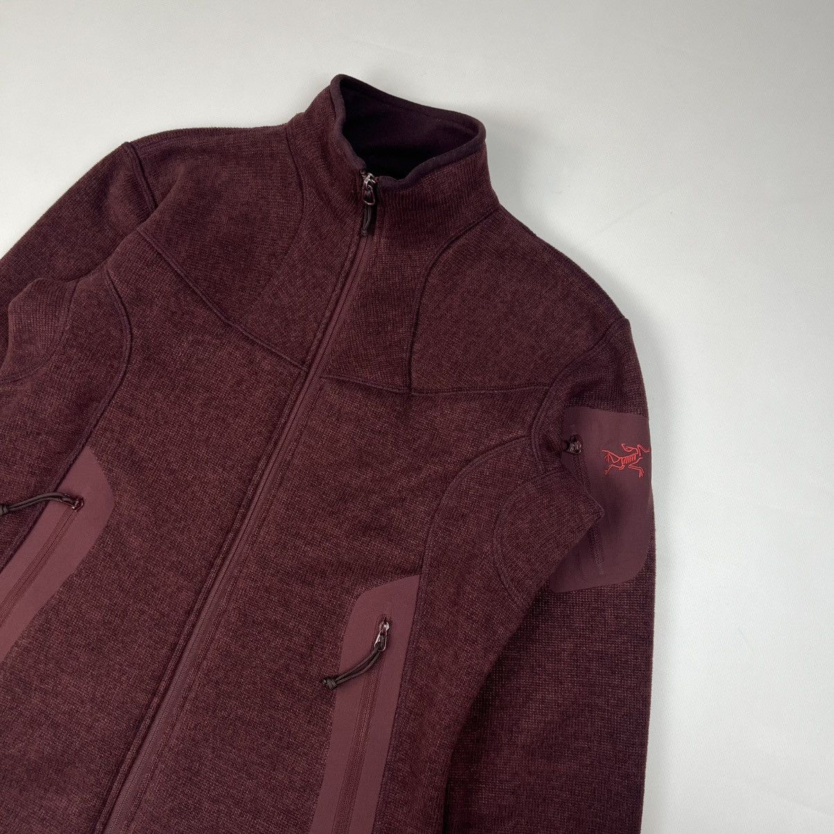 Arc'teryx Arcteryx dark maroon fleece jacket Size M / US 6-8 / IT 42-44 - 2 Thumbnail