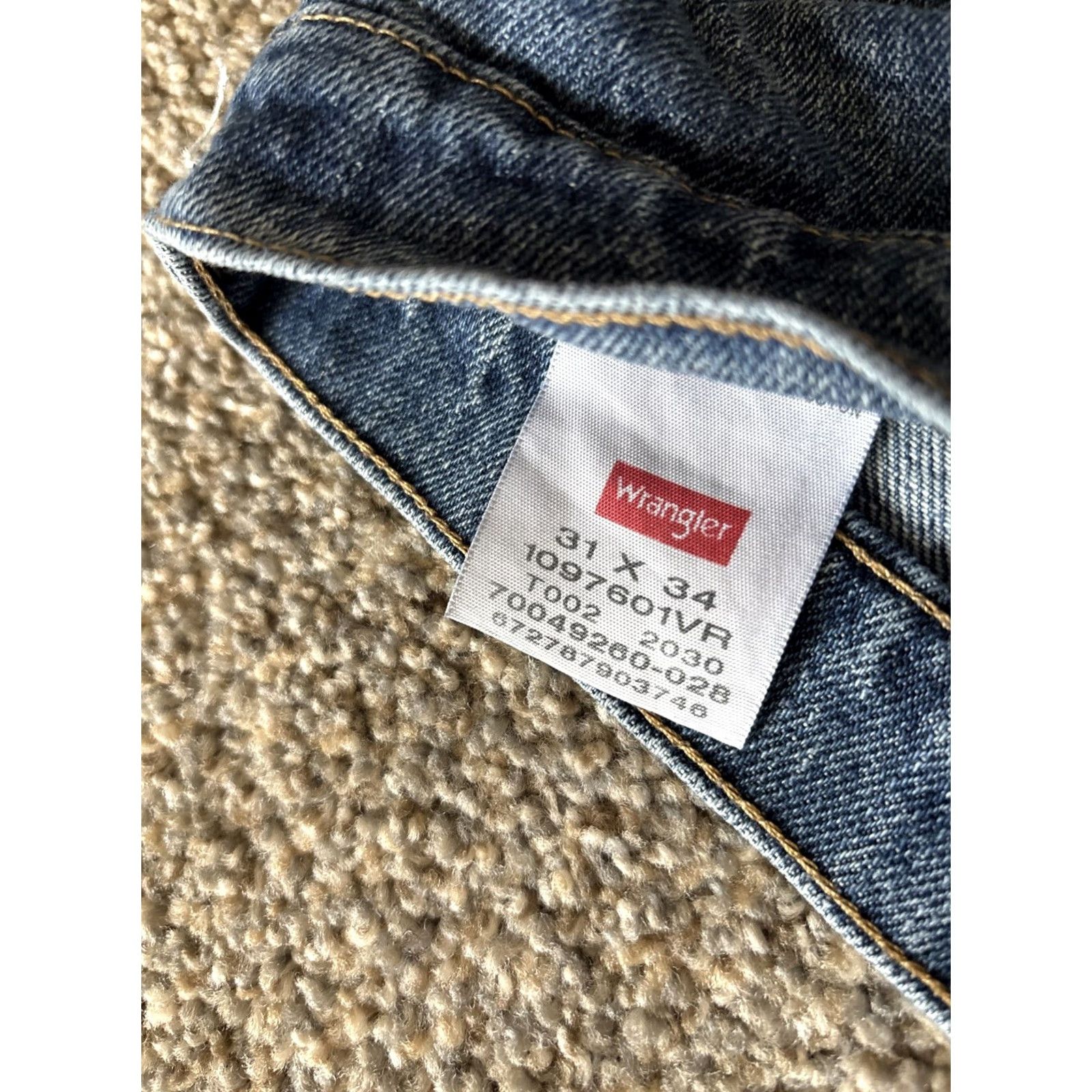 Wrangler VINTAGE Wrangler Denim Jeans Medium Blue 31x34 Regular Fit 5-Pocket Cowboy Cut Mens Wrangler Cowboy Cut Regular Size 31 34 Inseam 34 Jeans Size US 31 - 3 Thumbnail