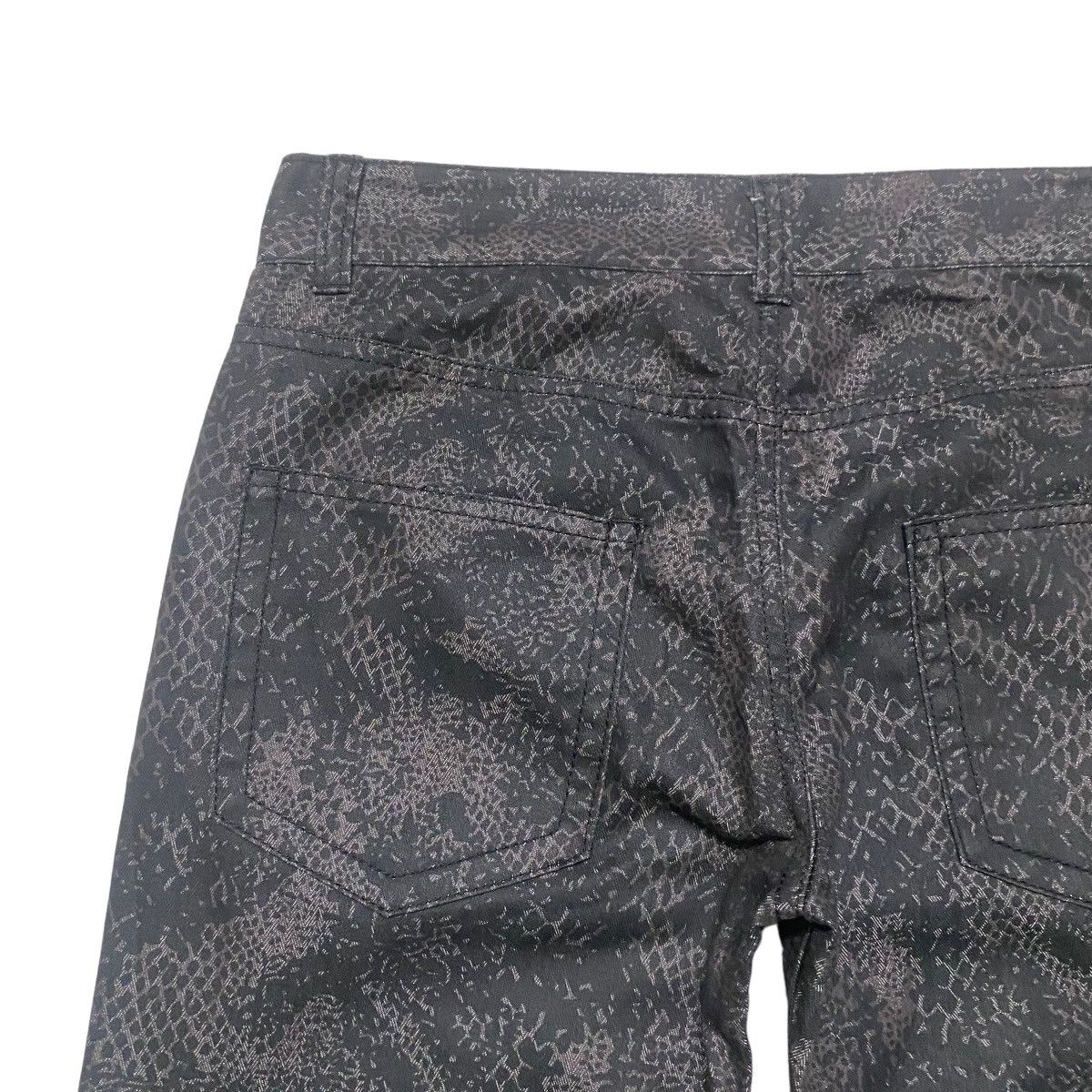 Japanese Brand LOWBOX Snake Pattern Flare Jeans Size US 28 / EU 44 - 11 Thumbnail
