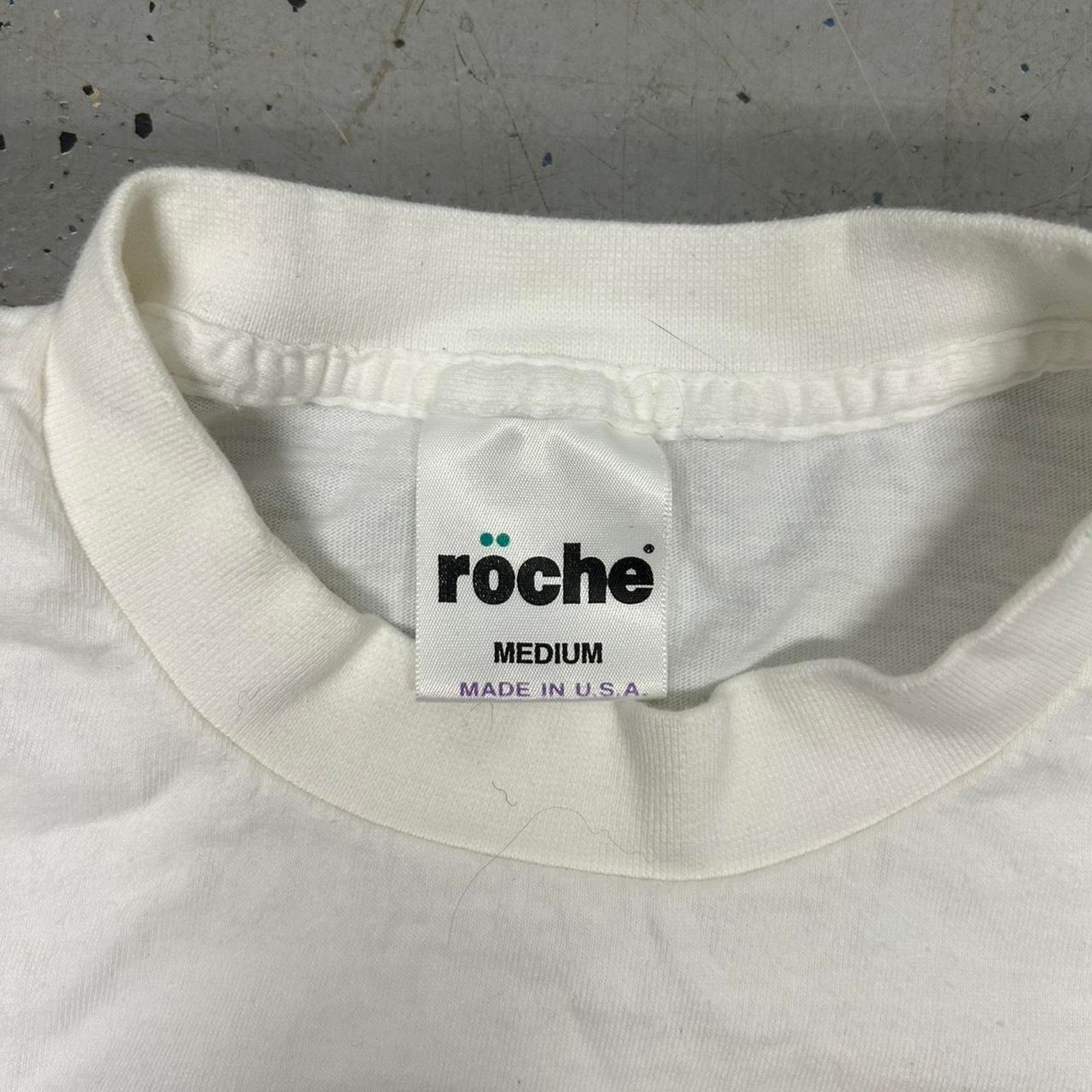 Other VTG 90s Roche tennis graphic tee in white and multi-colour Size US M / EU 48-50 / 2 - 3 Thumbnail